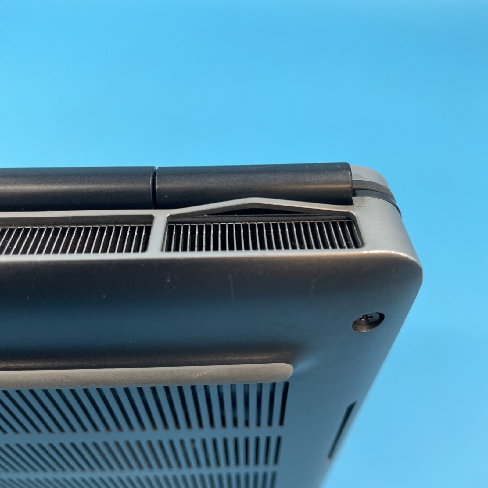Dell Precision 7760 | i9-11950H | 64GB RAM | NO DRIVE | A4000 | NO OS | 56% BATT