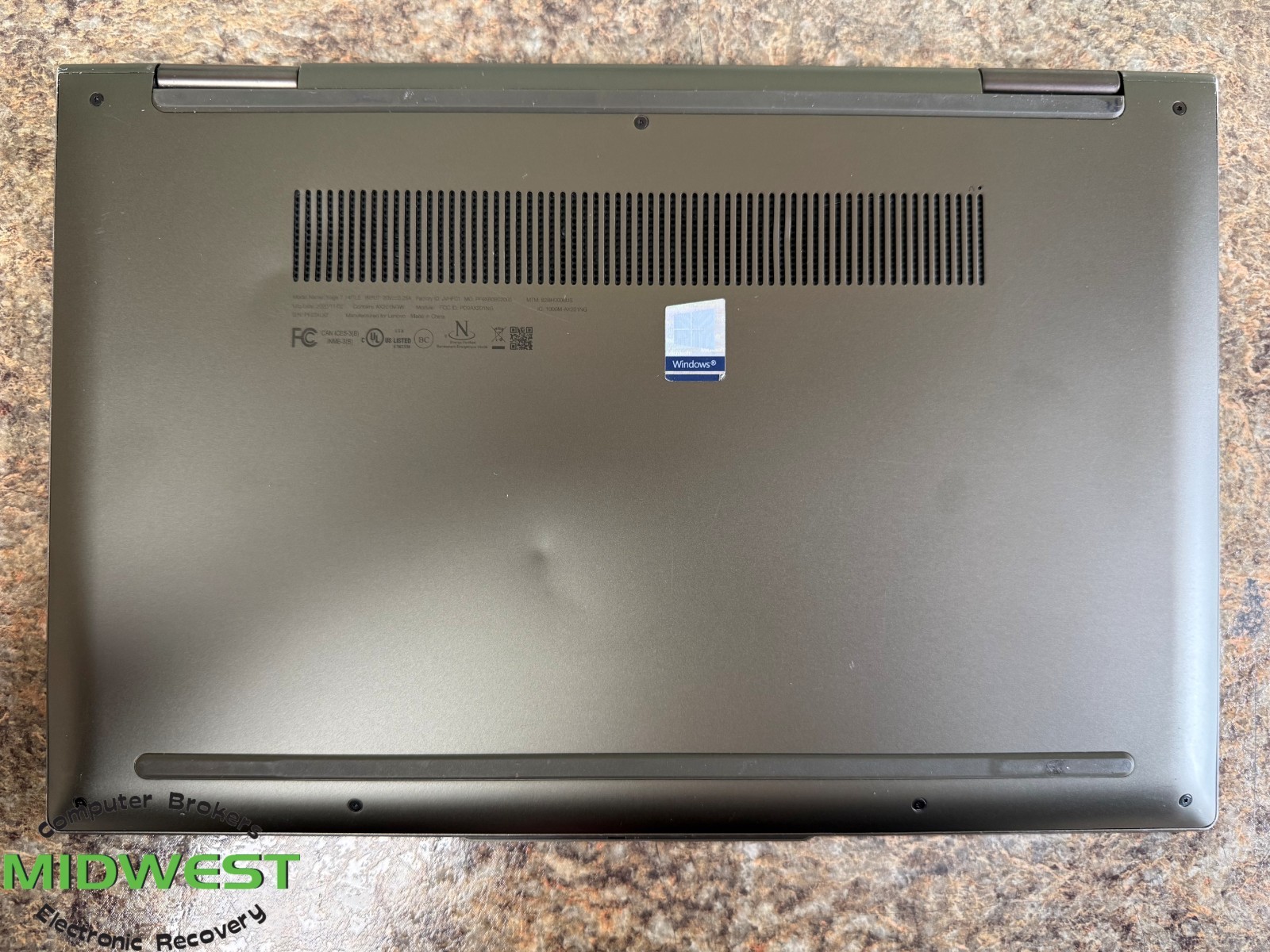 Lenovo Yoga 7 14ITL5 i5-1135G7 2.40GHz 12GB 512GB SSD (For Parts)