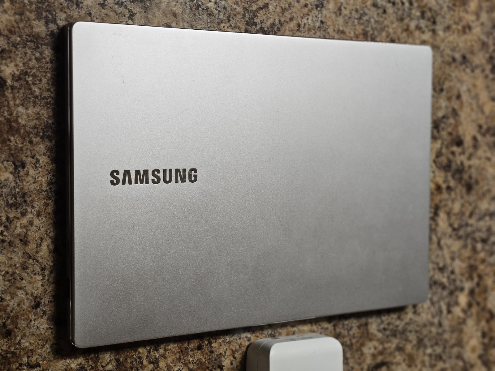 Samsung Notebook 7 w/ charger 13.3” 16GB RAM 512GB SSD NP730XBE *See Description