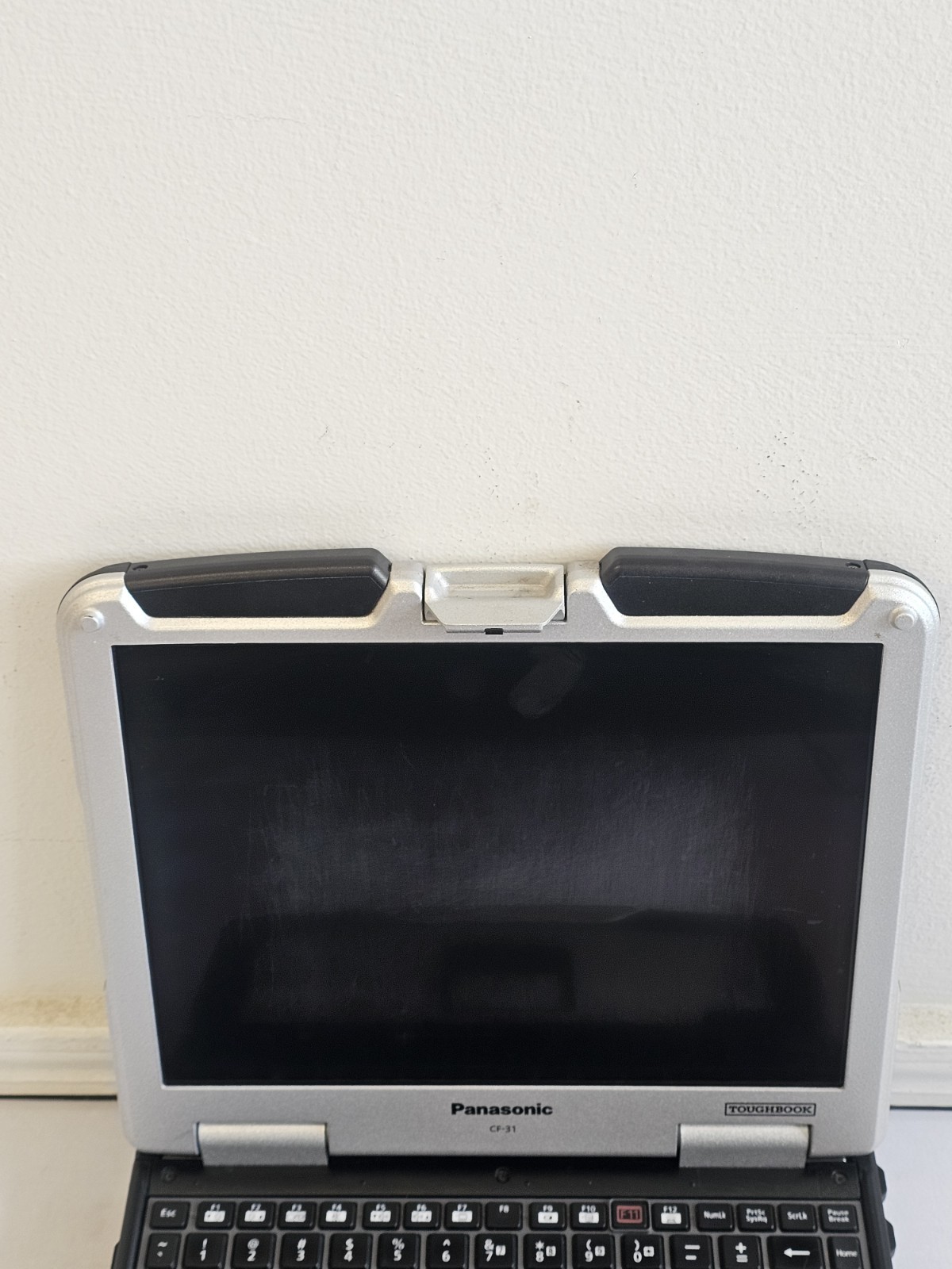 Panasonic ToughBook CF-31 Laptop – Intel i5-7300u 8GB RAM 256GB SSD Win 10 READ