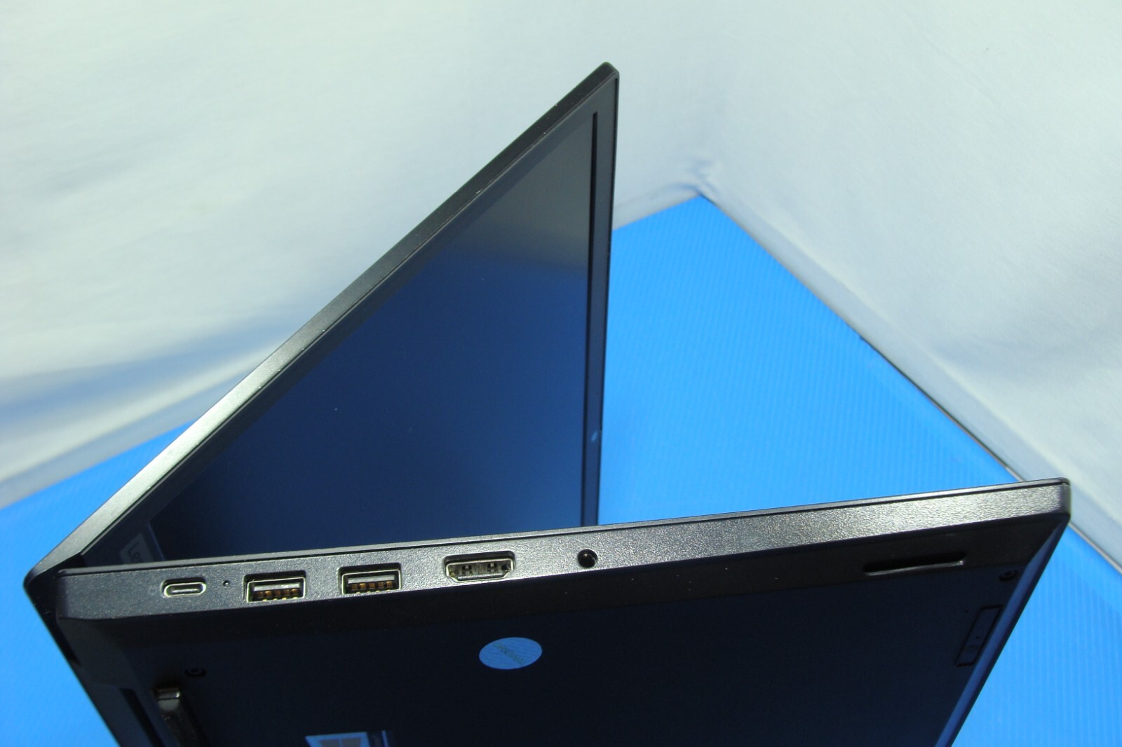 Lenovo ThinkPad E15 15.6″FHD Intel i5-10210U 1.6Ghz 8GB 256GB SSD Windows 11 Pro