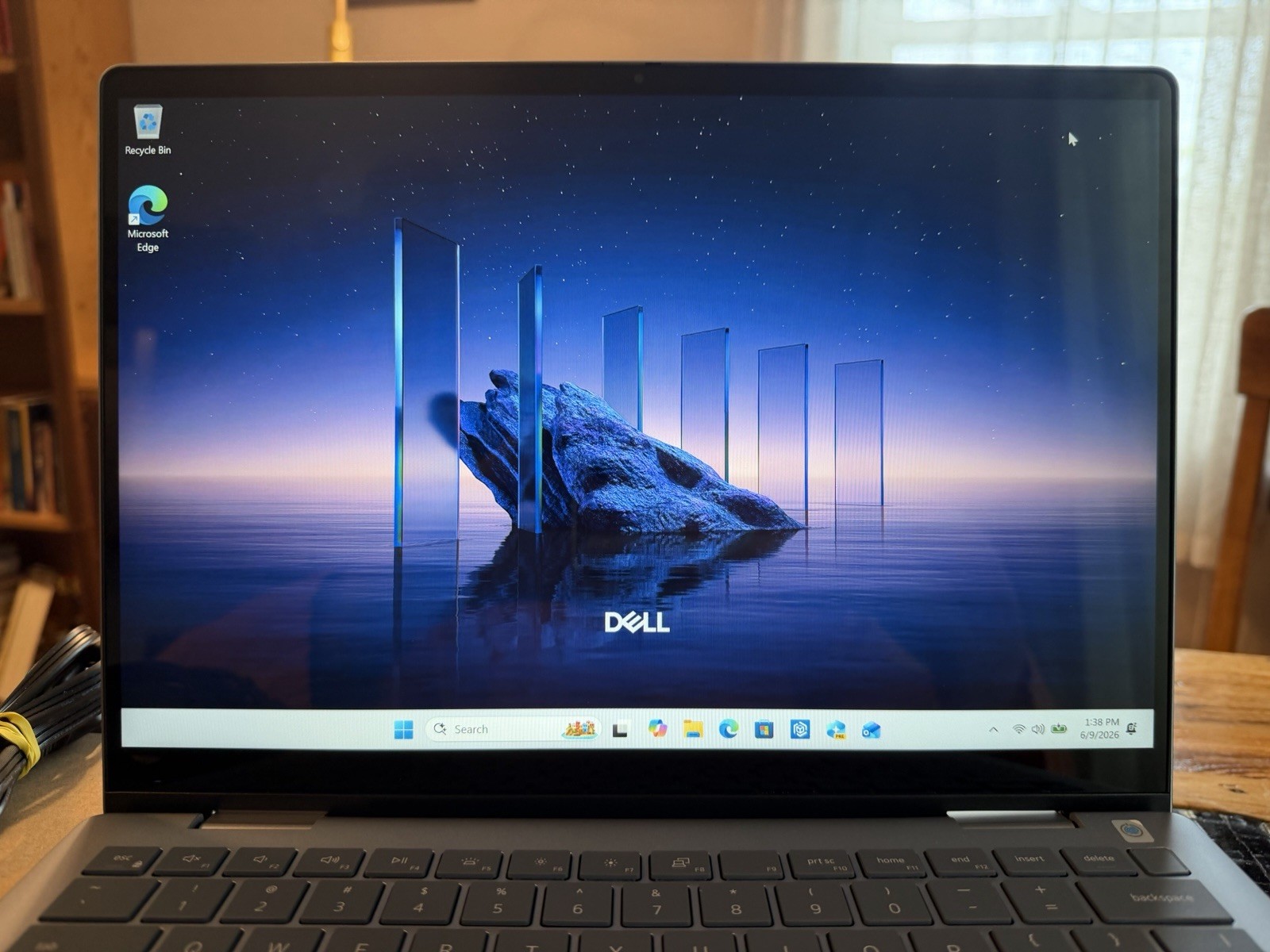 Dell Plus Copilot+ PC 14″ 2-in-1 FHD+ Touch Intel Core Ultra 7 256V 16GB 1TB