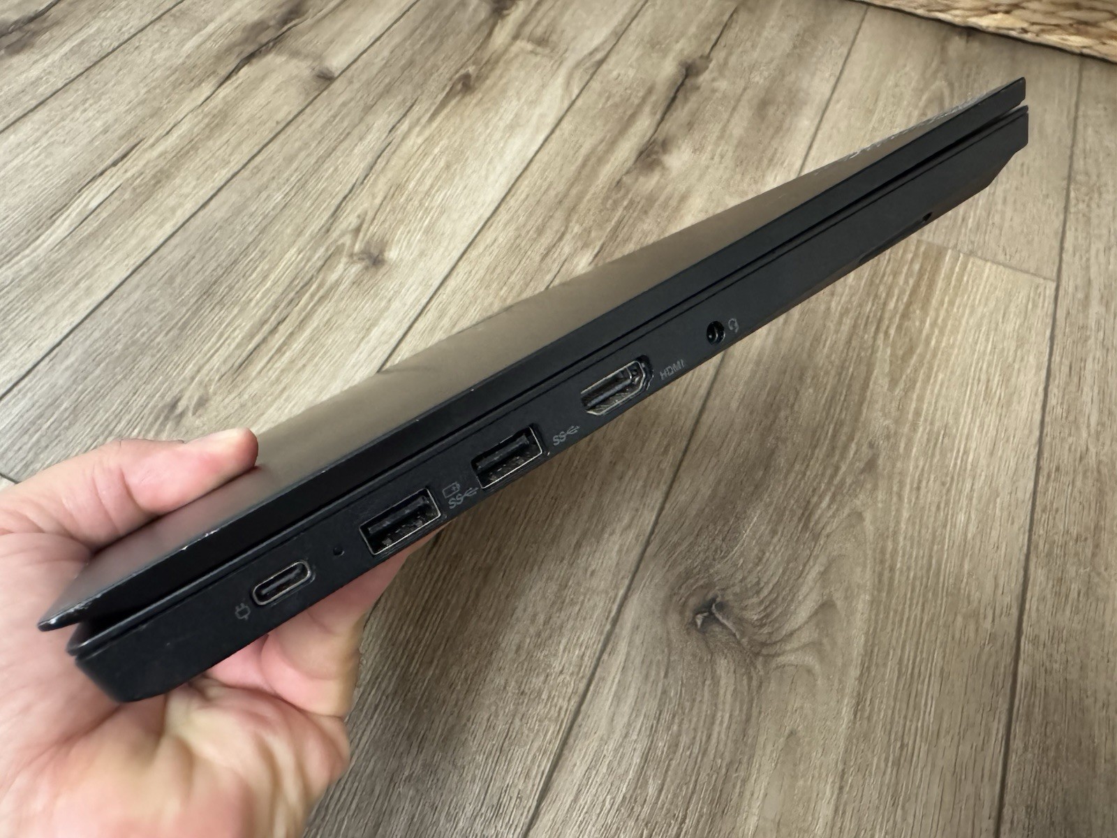 Lenovo ThinkPad E14 Gen 1 14″ FHD i5-10210U 8GB RAM 128GB SSD Win 11 Pro 64-bit