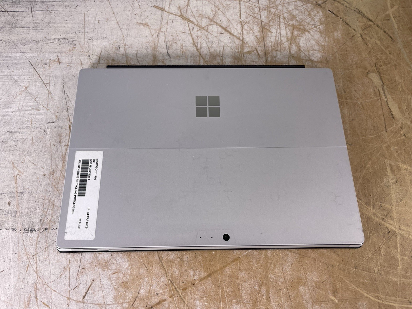 MICROSOFT SURFACE LAPTOP 1769 i5-7300U @ 2.60GHz, 4GB RAM, 120GB SSD, WIN 10 PRO