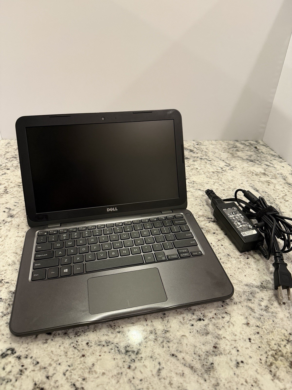 Dell Inspiron 11 3180 P24T003 Laptop AMD A6 4GB For Parts w Charger