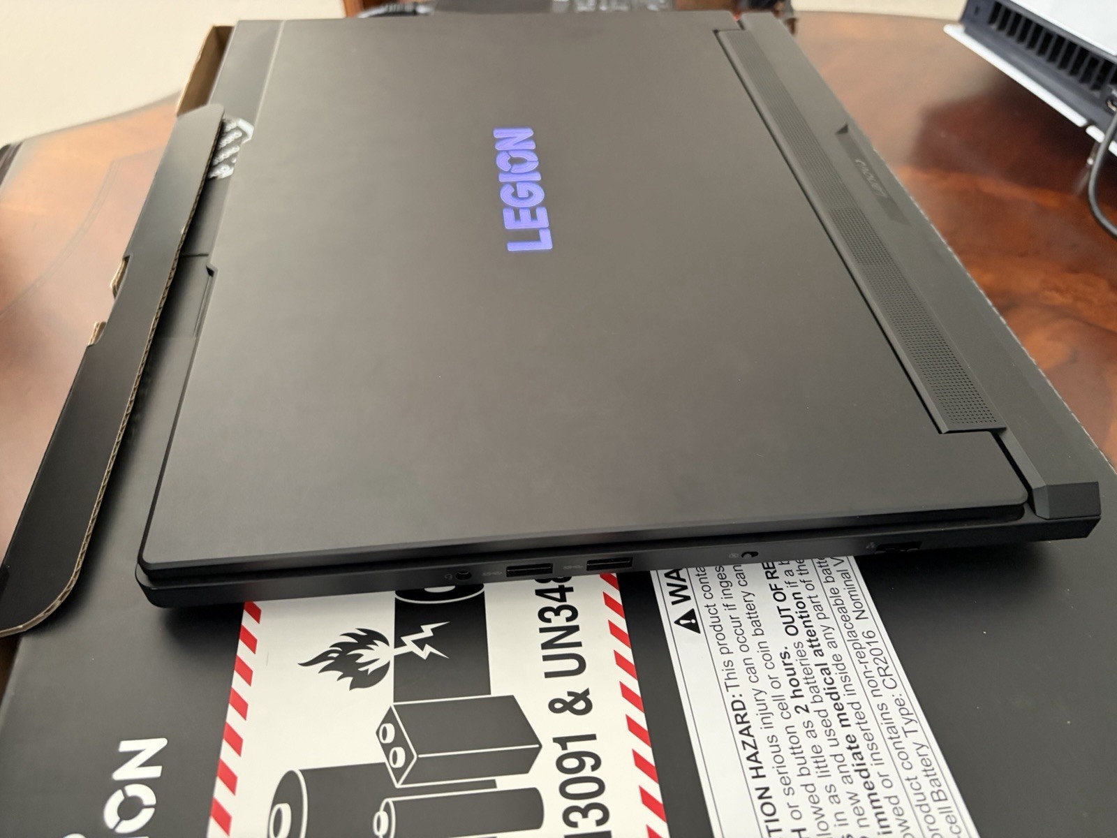 Lenovo Legion Pro 7 16IAX10H 16″ Ultra 9 275HX 64GB RAM 2TB RTX 5080 Warranty