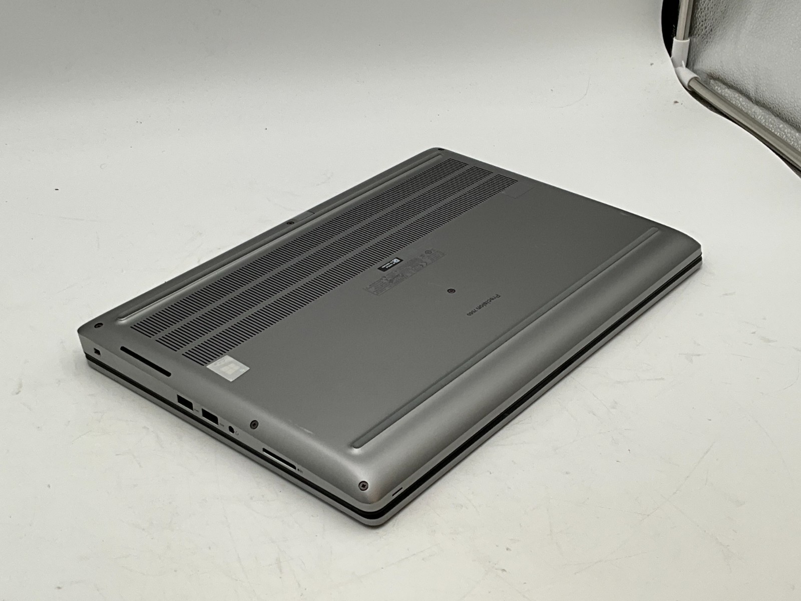 DELL Precision 7560 i7-11850H 2.50g 32GB 1tb T1200 15.6″ WIN11 Laptop 7GYF2J3
