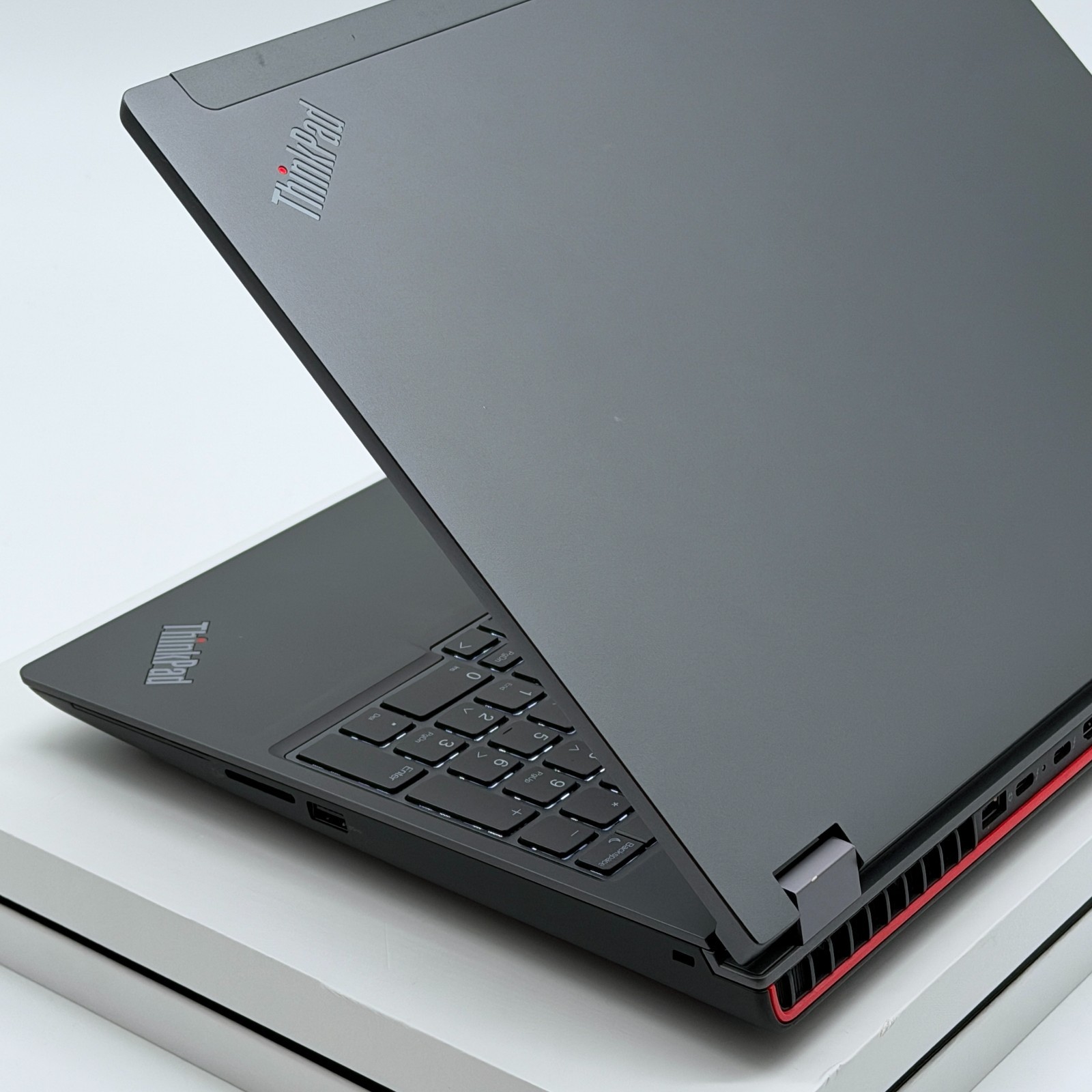Lenovo ThinkPad P16 16″ Workstation I7-12800HX 4.8GHz NVIDIA RTX A1000 WARRANTY