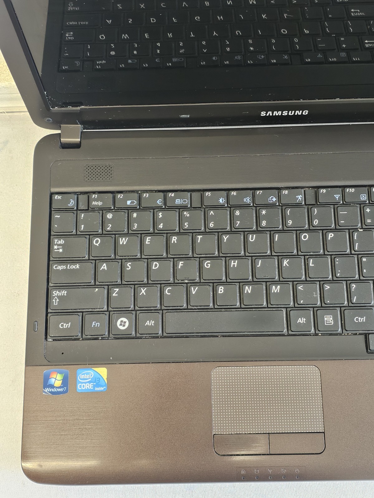 Samsung NP-R540 Laptop – Intel i3-M380 – 3GB RAM – 320GB HDD – Windows 10