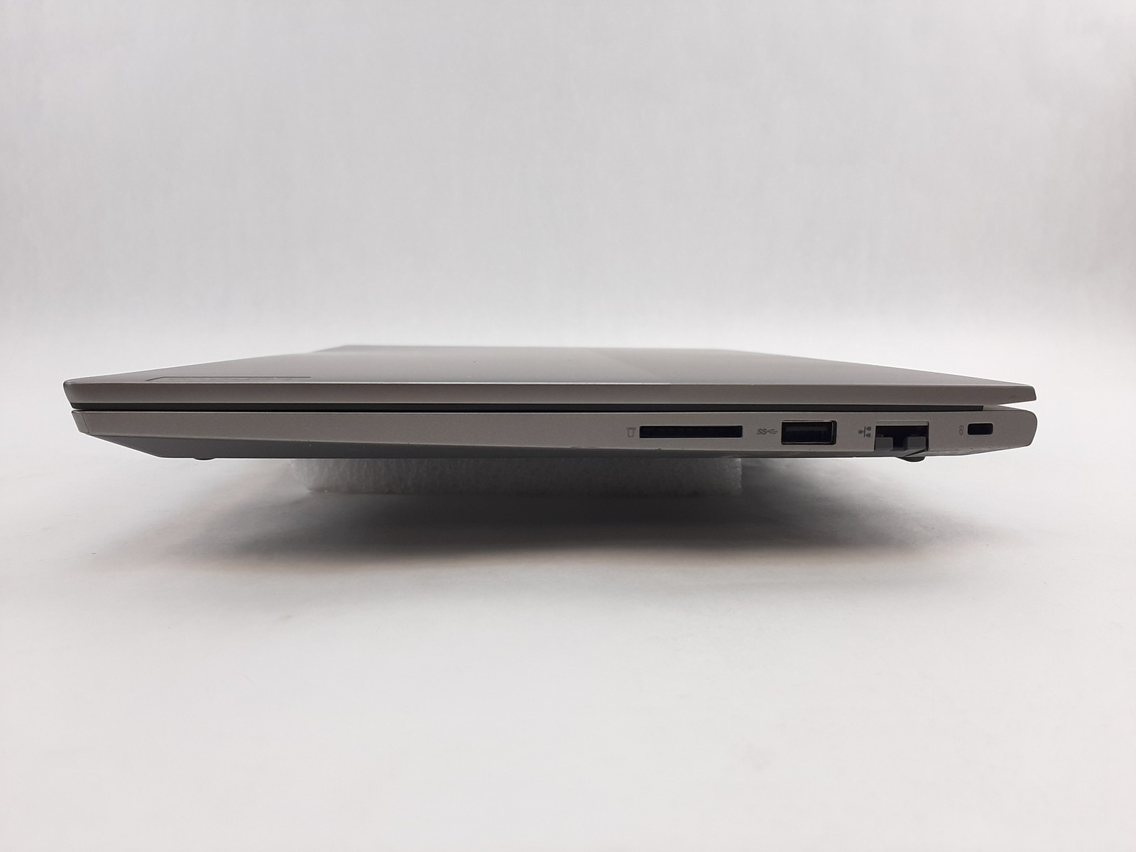 Lenovo ThinkBook 15 G4 Ryzen 5 5625U 16GB RAM 256GB NVMe Bent Part/Repair C3*118