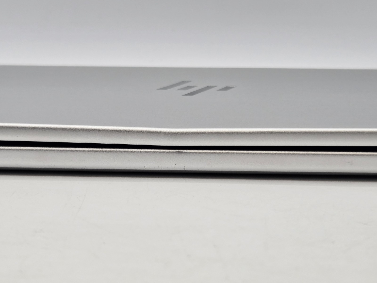 HP Envy x360 2-in-114-es0013dx 14″ FHD Touch I5-1335U 512GB 8GB W11 Backlit FPR