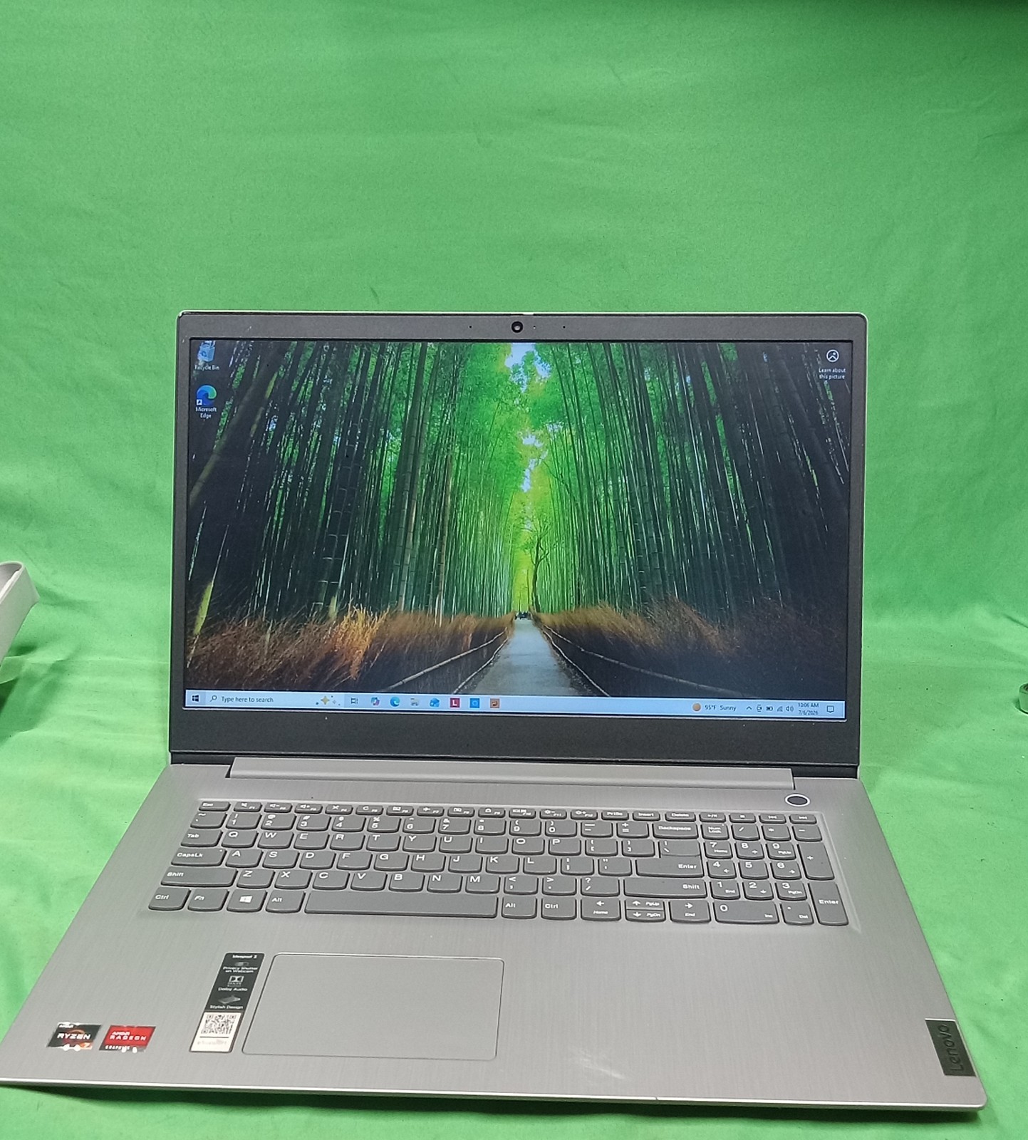Lenovo IdeaPad 3 17.3″ Laptop AMD Ryzen 7 3700U 12GB RAM 1TB HDD Win10