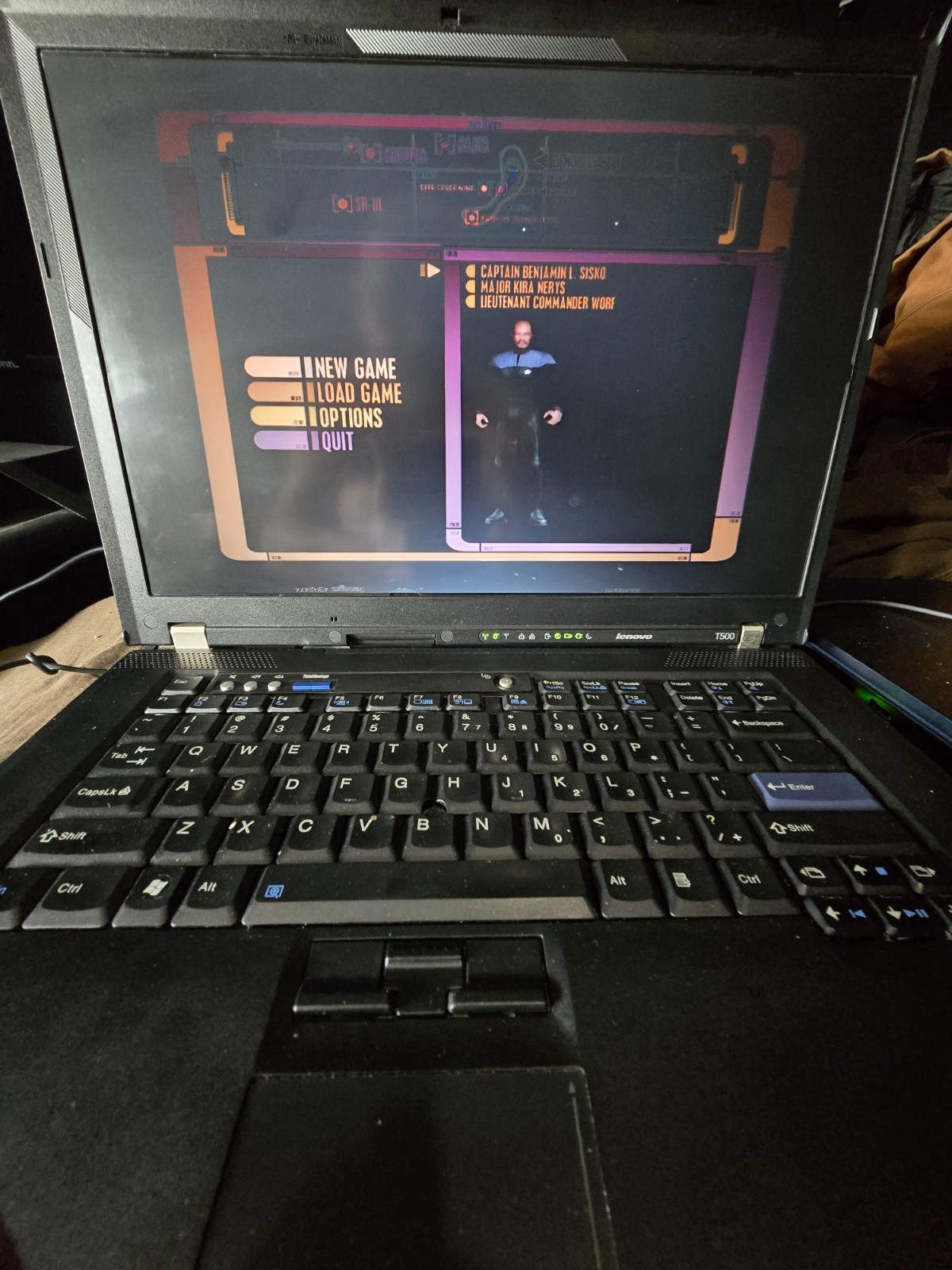 ThinkPad T500 Win XP P8400 2.26GHz 4GB RAM 80GB HDD DVD With Game Controller