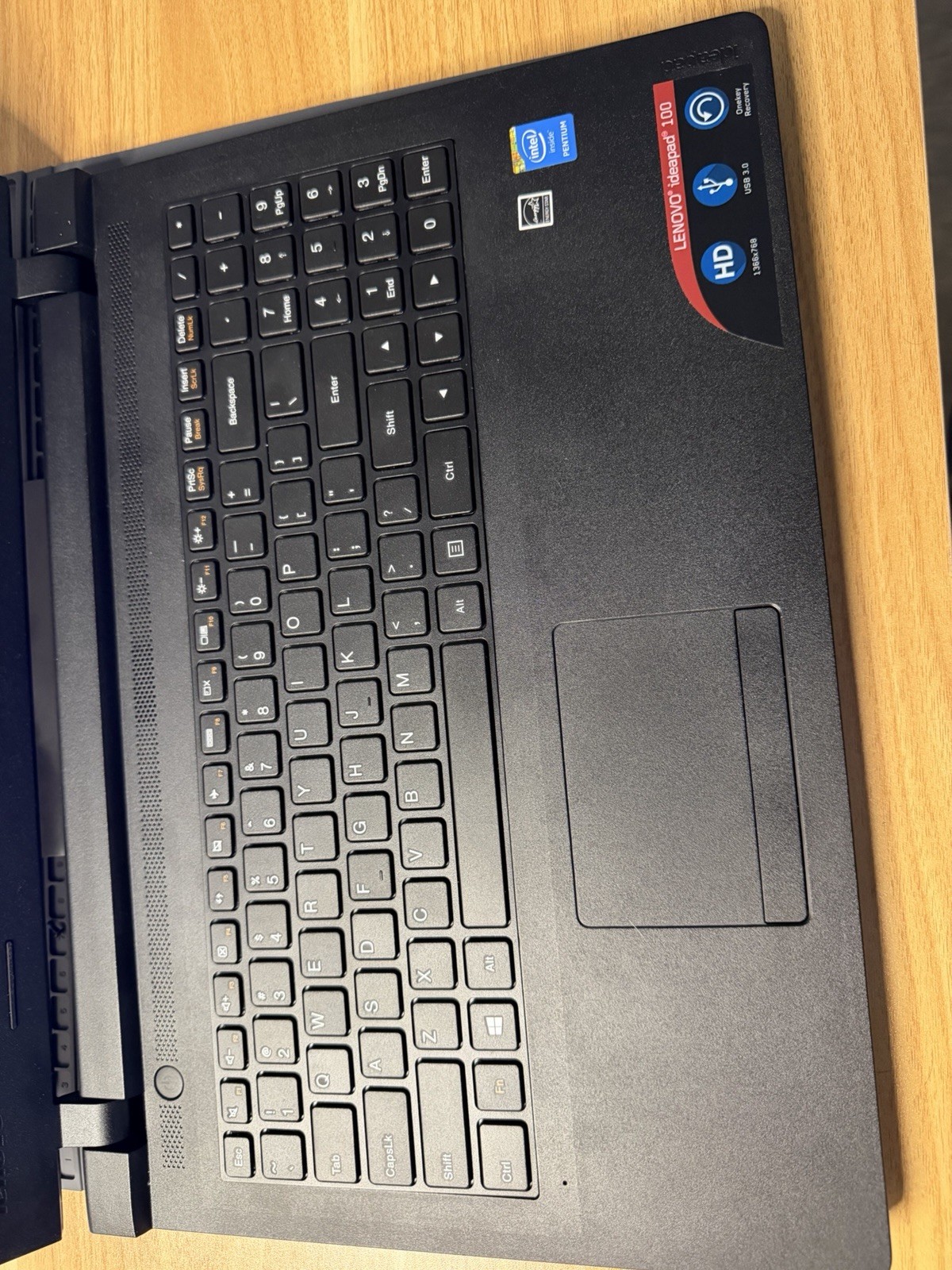Lenovo IdeaPad 100-15IBY 15.6″ Black Intel Pentium WIN11 256GB SSD, 8GB RAM, DVD
