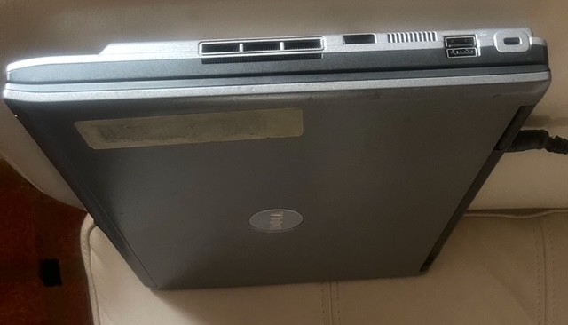 Dell Latitude D410 12” Laptop (Intel M @ 2GHz, 2GB Ram, 80GB HDD) Win XP Pro