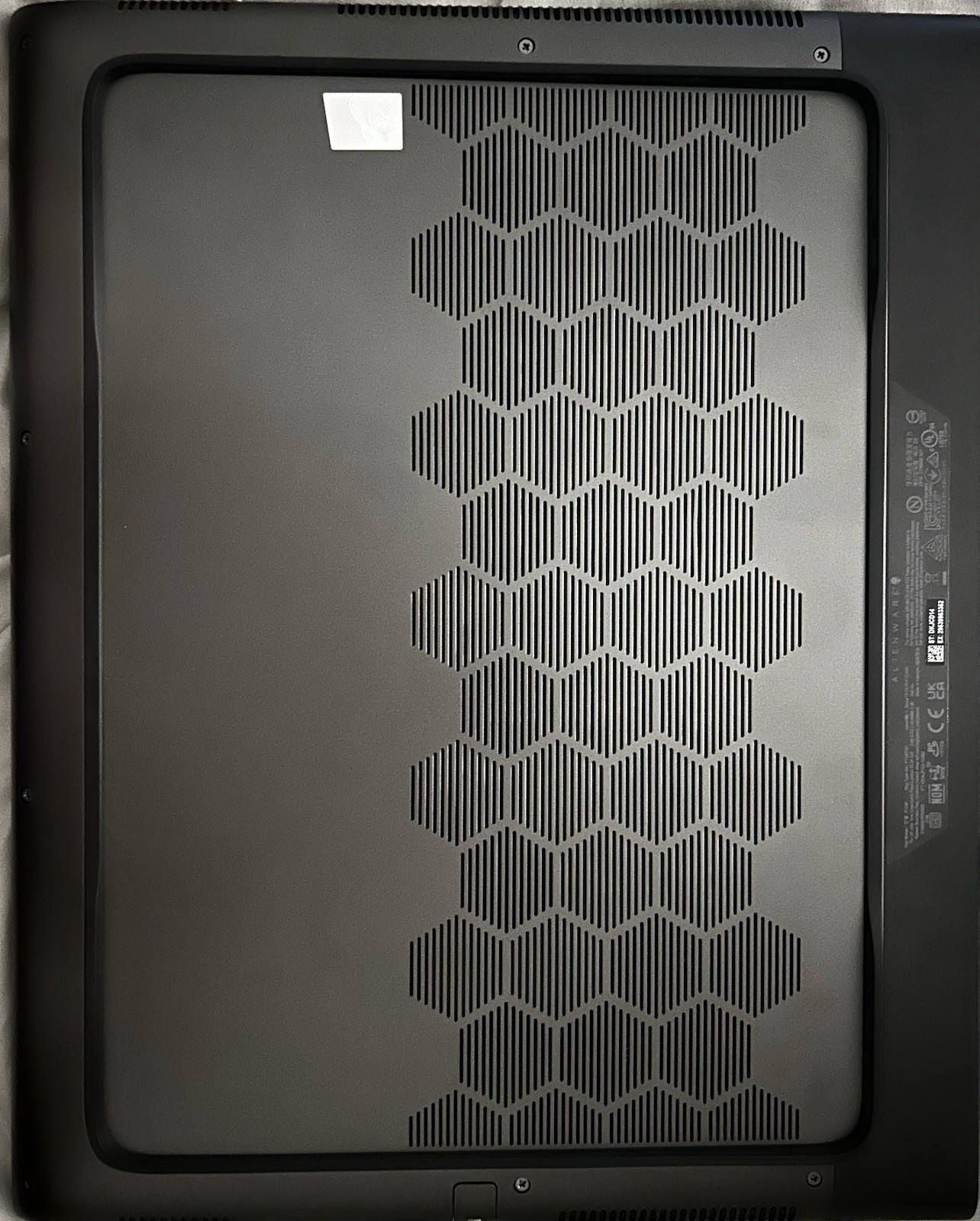 Dell Alienware M16 R1 Gaming Laptop RTX 4080 Intel I9-13900HX 32GB RAM 1TB SSD