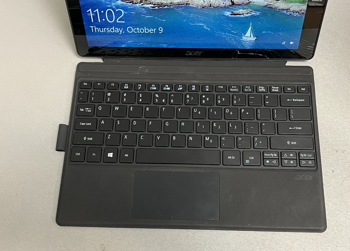 Acer Switch 5 2-in-1 N17P5 Core i3-7130U 2.70GHz 128GB SSD 4GB Ram #6
