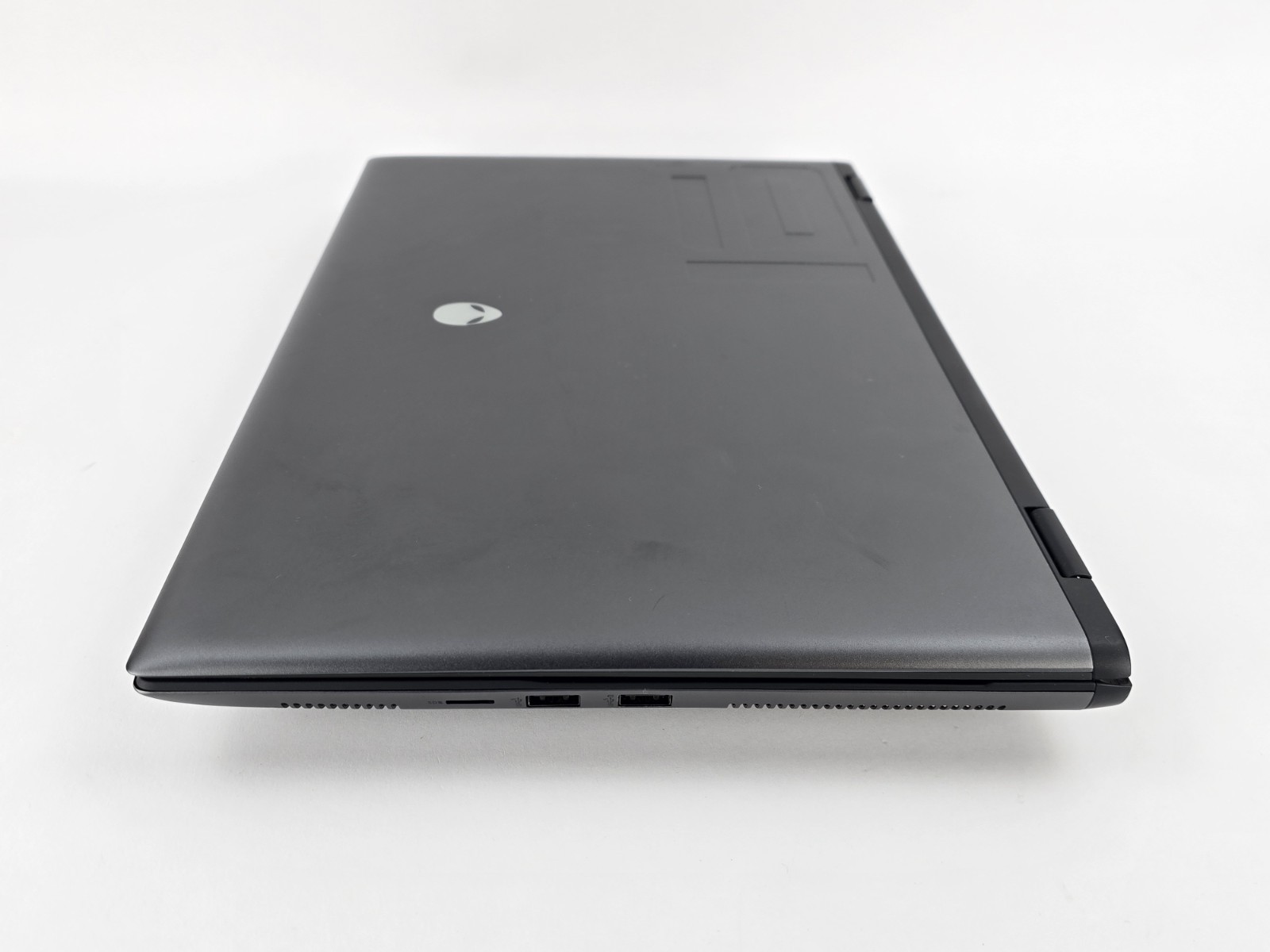 Dell Alienware M16 R2 16″ Ultra 9 185H 32GB 1TB RTX 4070 – For Parts – AS-IS