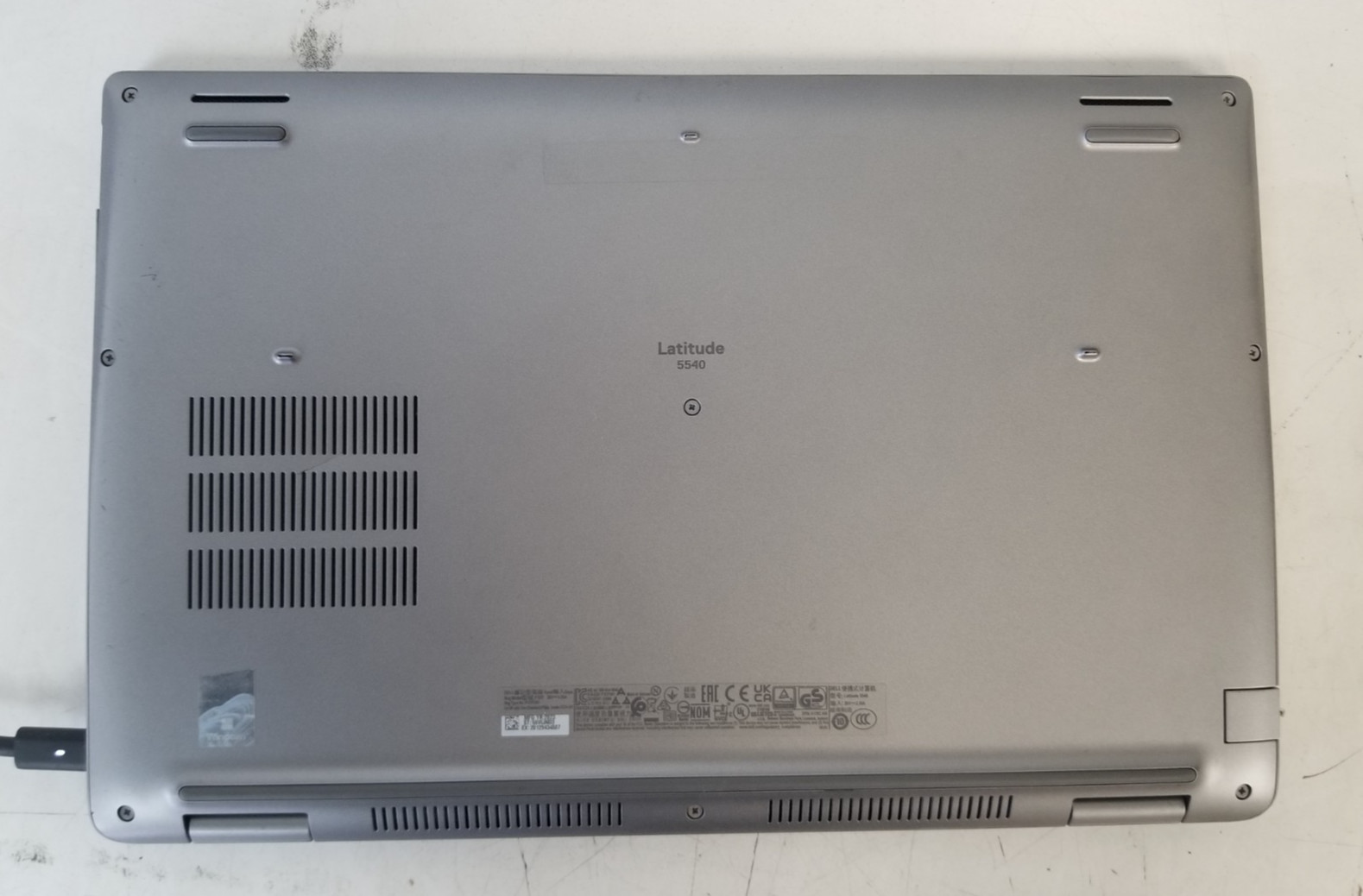 Dell Latitude 5540 / Intel Core i5-1345U 4.35GHz / 8GB RAM / NO SSD/OS