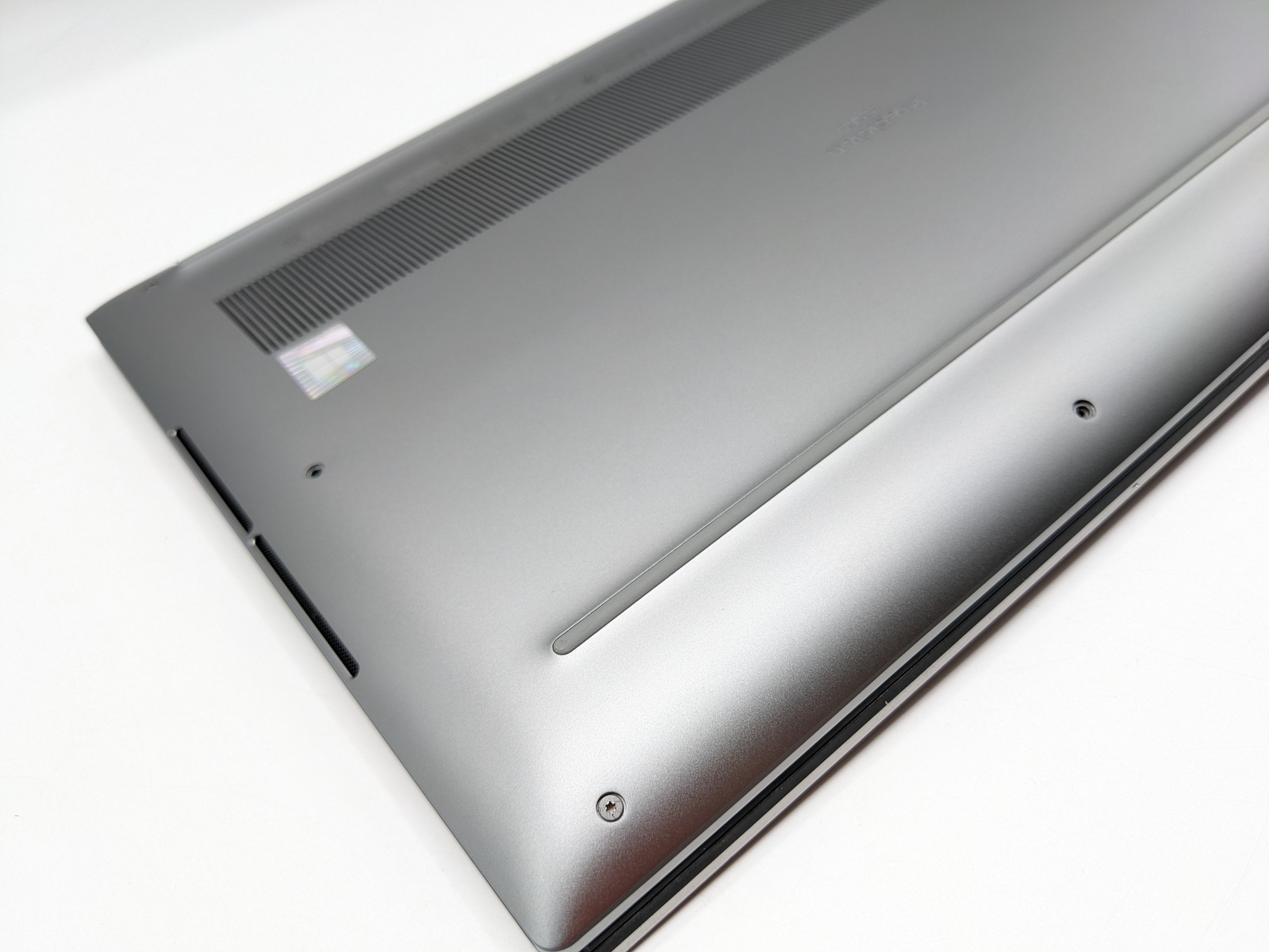DELL PRECISION 5560 15.6″ i7 2.50GHz 16GB RAM 512GB SSD – Grade D