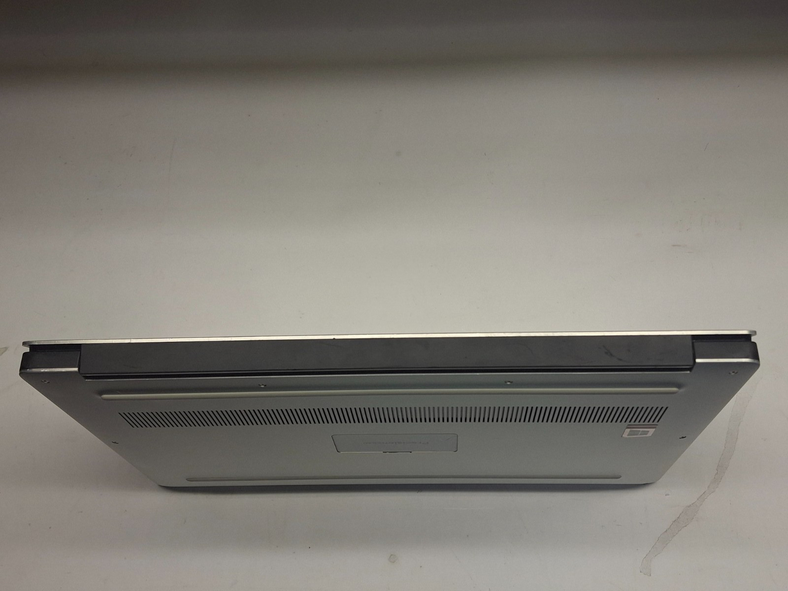 Dell Precision 5530 15.6″UHD Touch i9-8950HK 32GB Ram 256 SSD Quadro P2000 W11P