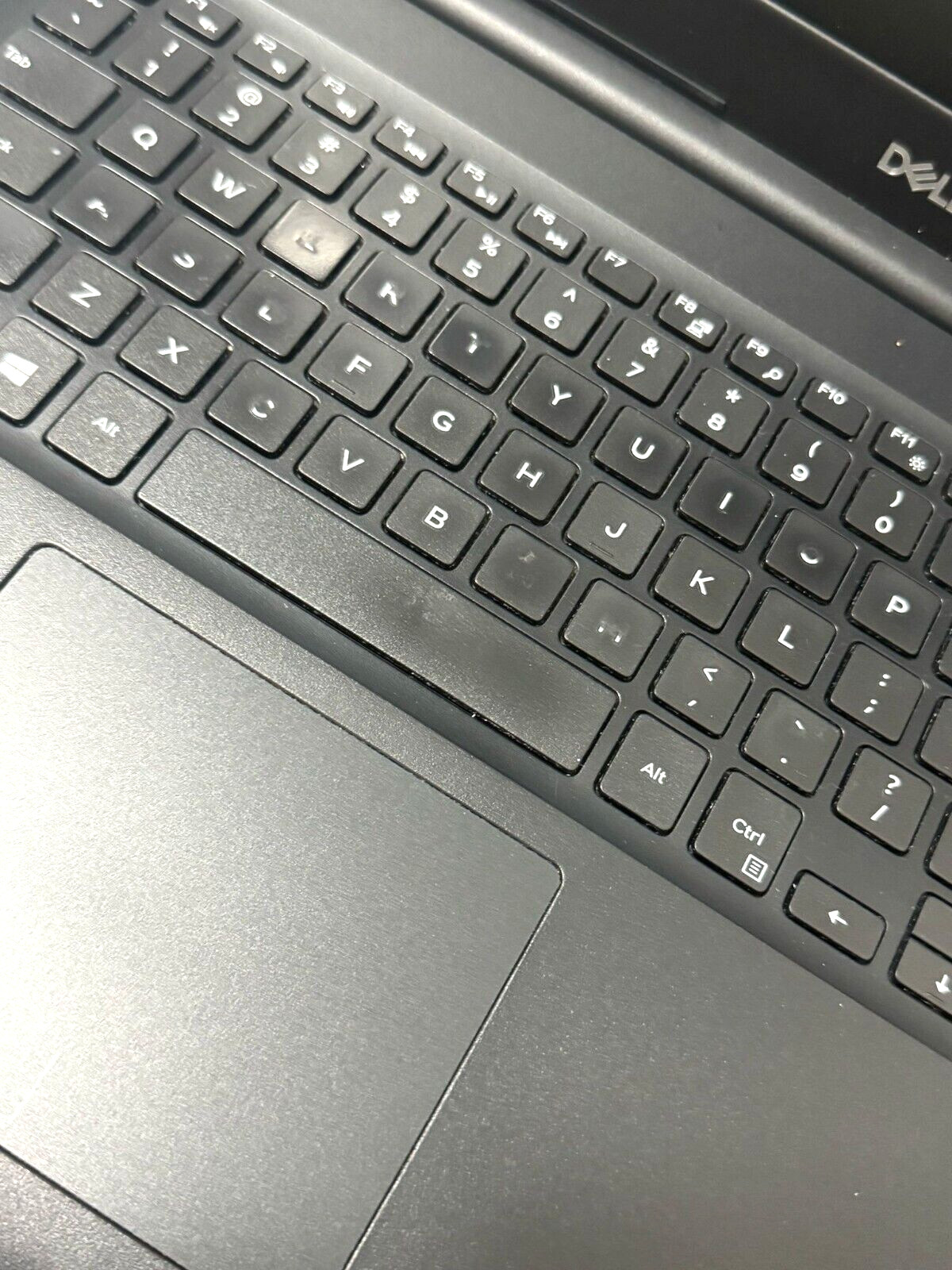 Dell Latitude 3590 Core i3-7130U 2.7 GHz 4 GB NO SSD/ NO CHARGER