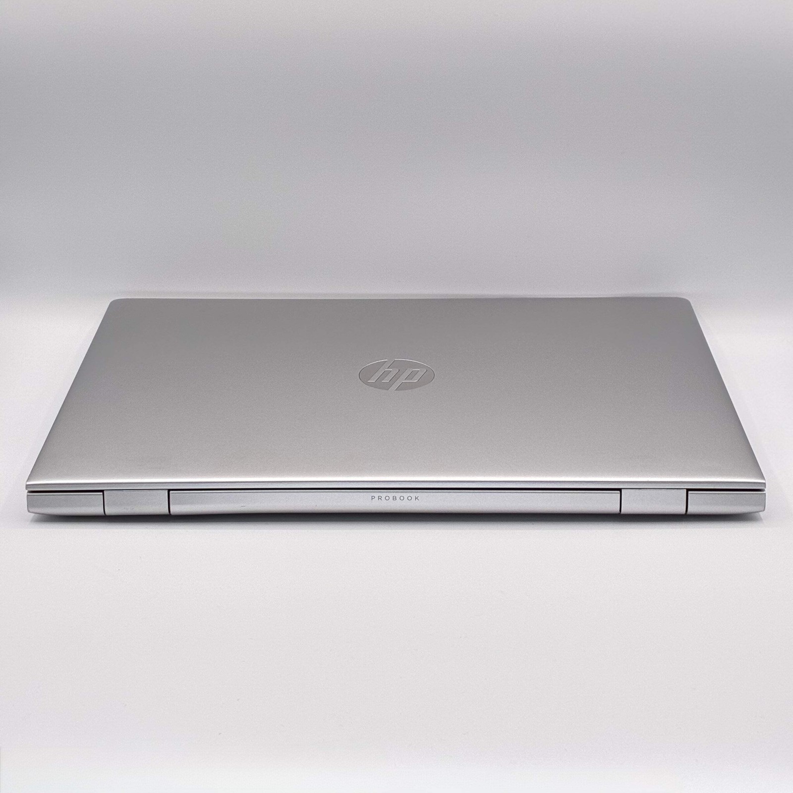 HP ProBook 650 G4 15-inch i5 vPro 8th Gen 8GB RAM Silver Cracked Screen