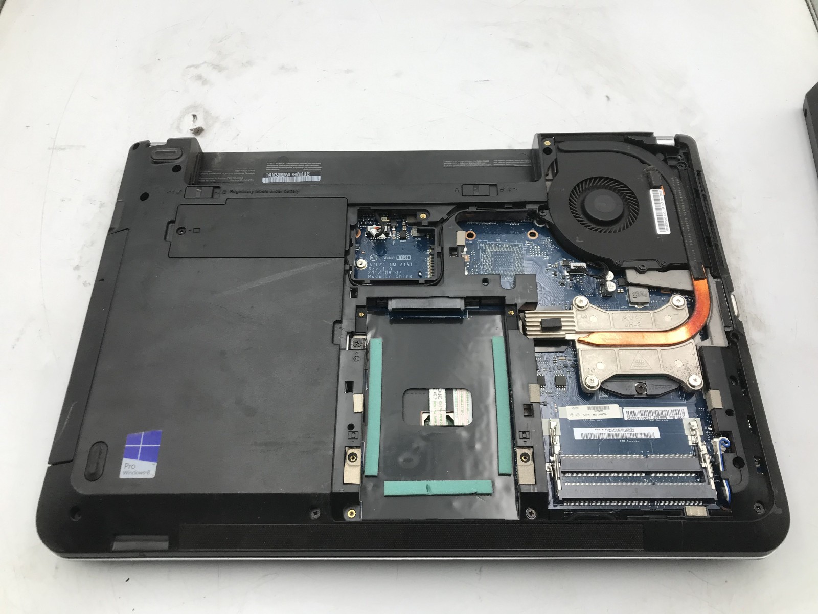 LENOVO THINKPAD E440 – FOR PARTS/BROKEN LCD – INTEL I3 4TH GEN – NO RAM -READ-BB