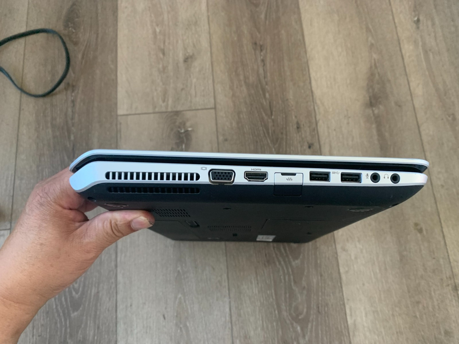 HP Pavilion dv6 15.6″ AMD A6-4400M APU Radeon 2.70GHz 4GB RAM 320GB HDD Win 10