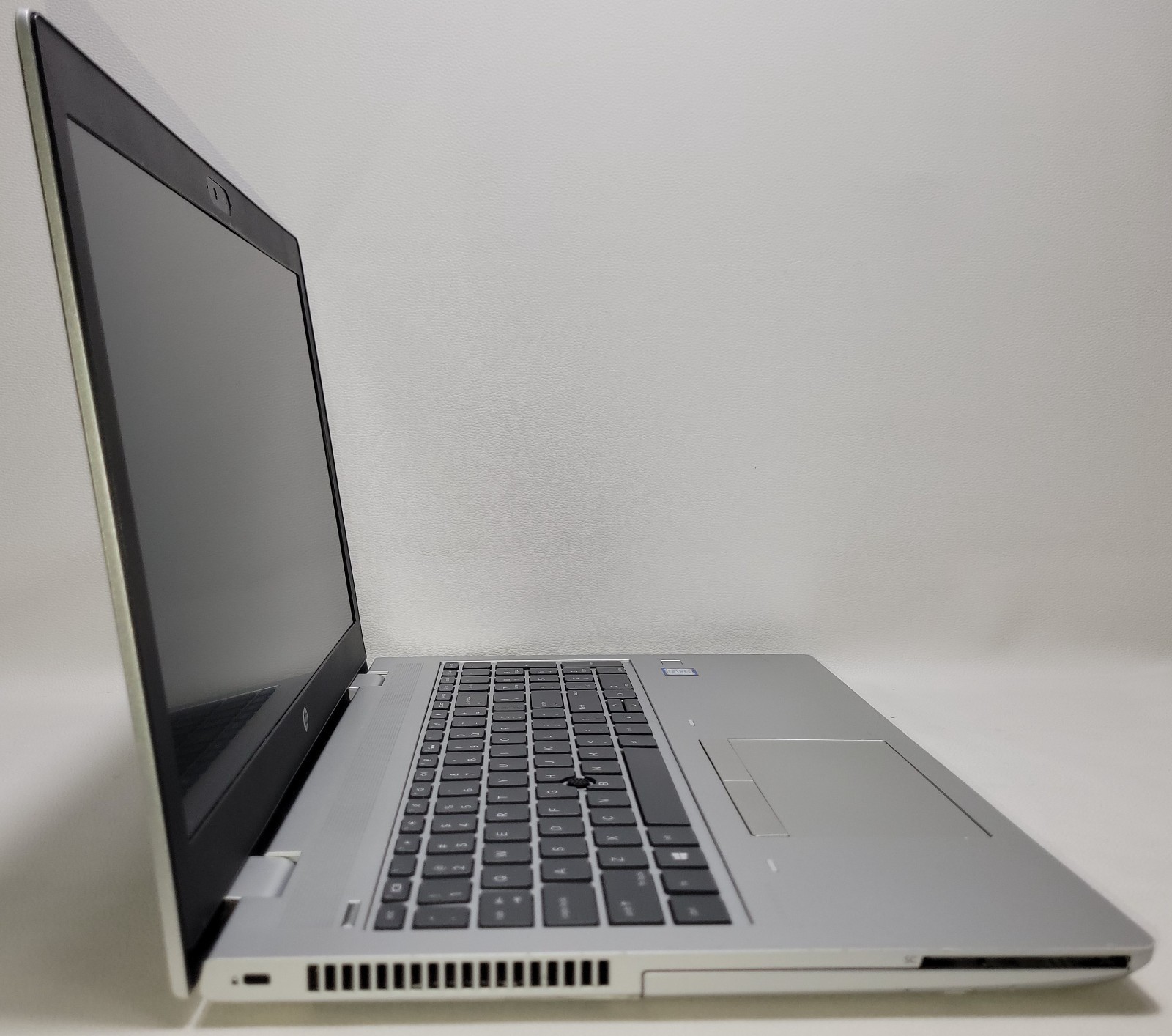 HP Probook 650 G5 i7-8665U RAM 8GB NO ADAPTER (UID TEC967A41D)