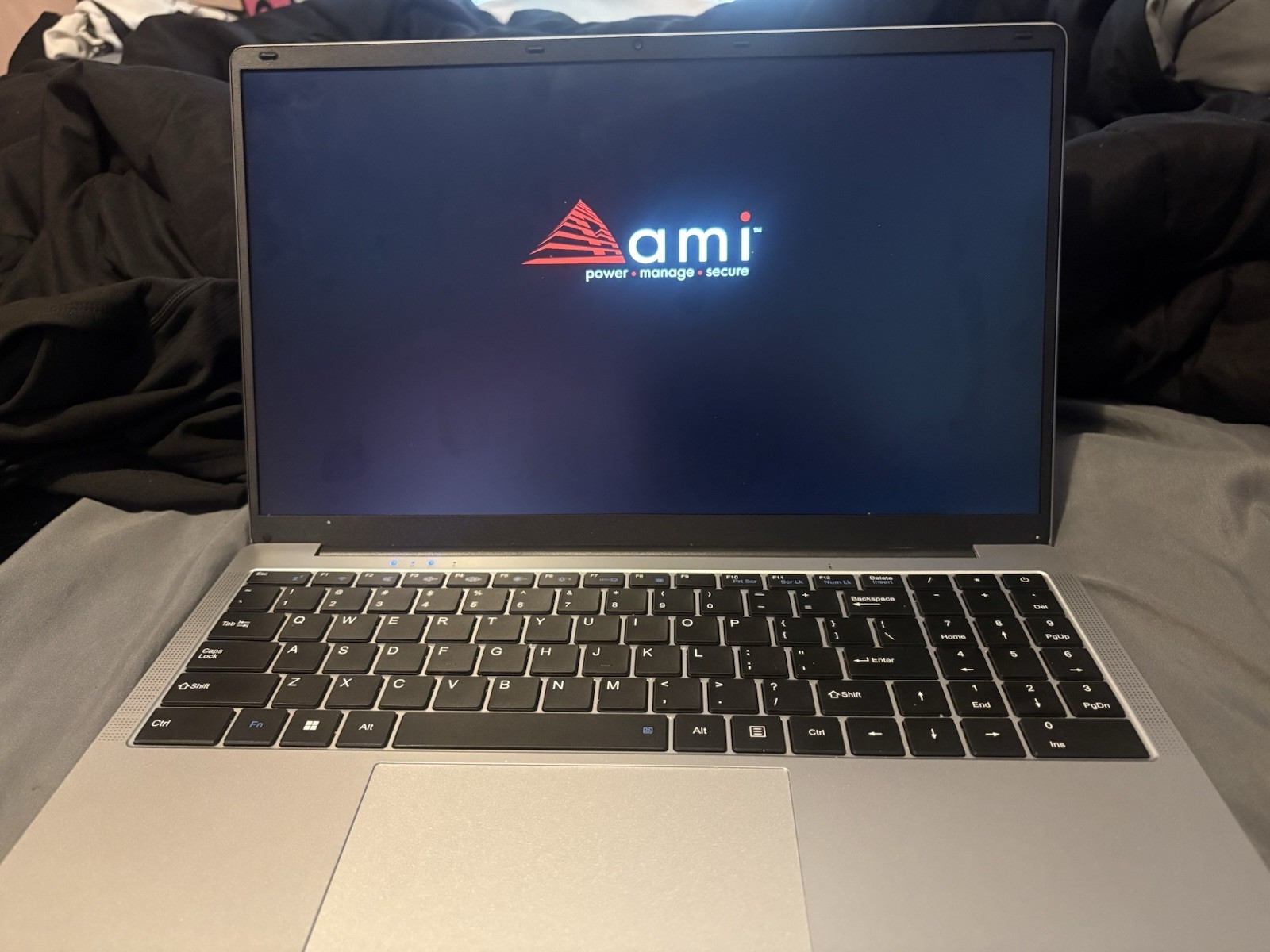 ami Chromebook 16in Notebook Laptop AMD Athlon 64GB RAM SSD Powers On