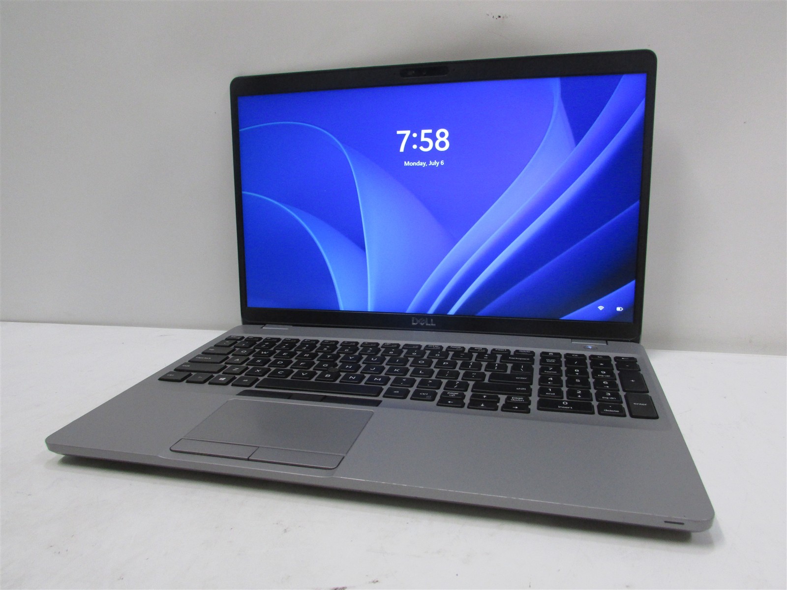 Dell Precision 3551 i5-10300H 2.5GHz 16GB RAM 512GB NVME 15.6″ W11 Pro COSM DMG
