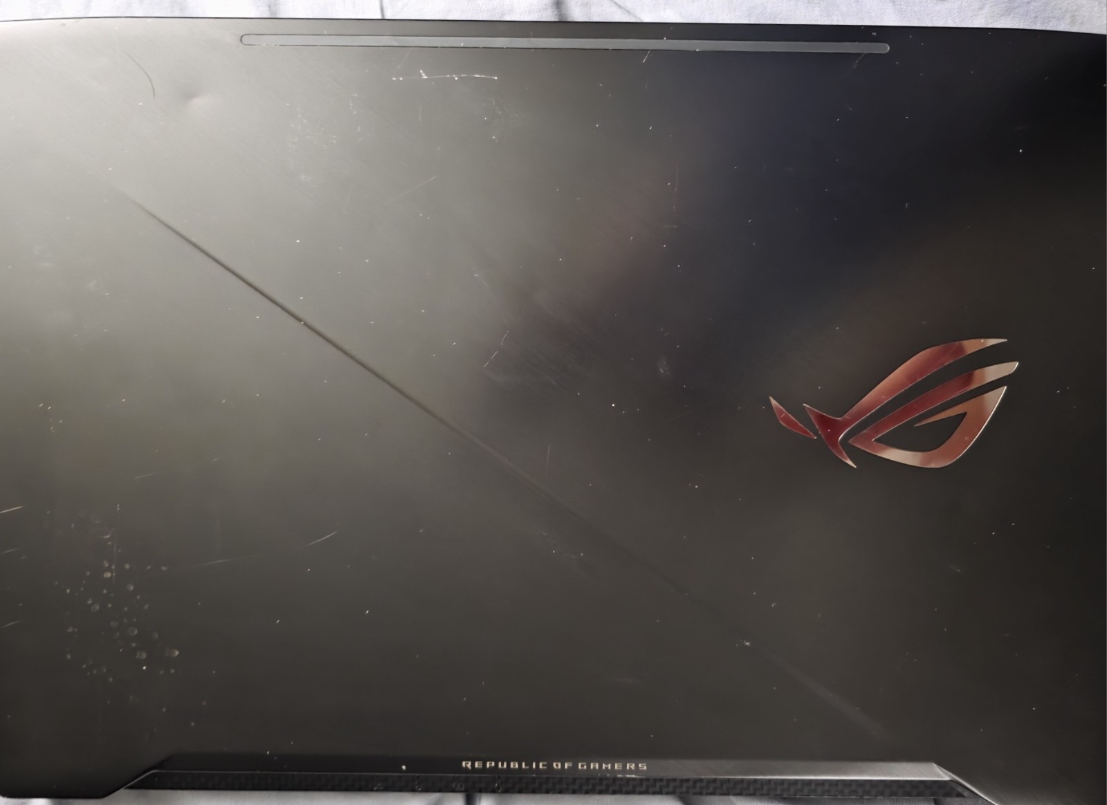 Asus ROG Strix GL703GS 17.3″ FHD 256GB + 1TB SSD, 32gb Ram-Intel Core i7-8750H