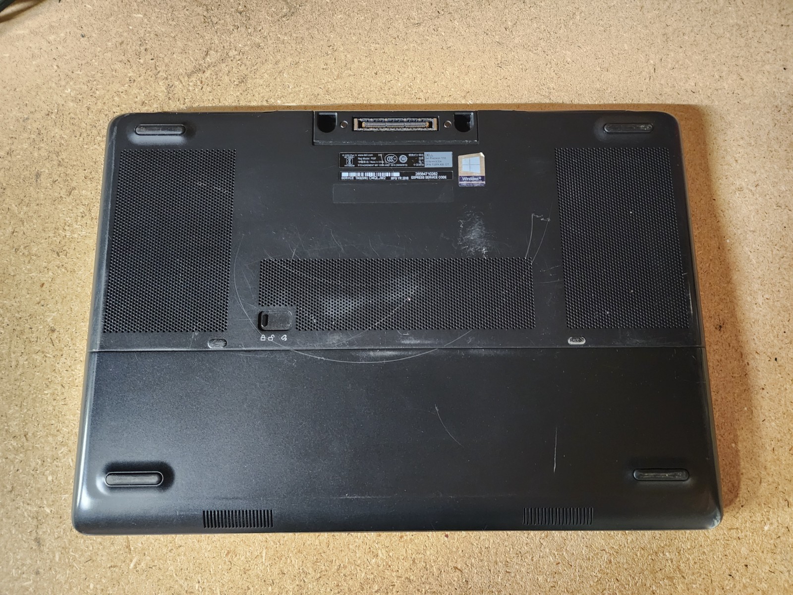 Dell Precision 7510 15.6″ i7-6820HQ 2.7GHz 16GB RAM 25GB SSD Win 11 Pro M1000M
