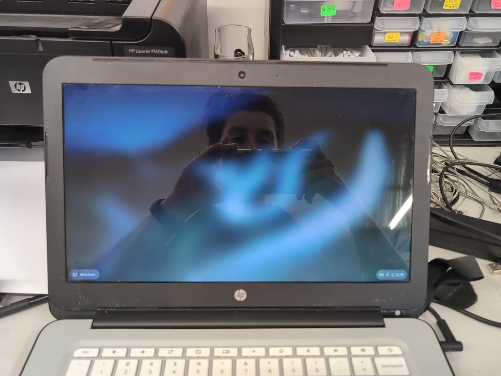 Lot 4 – HP Chromebook 14 G1 (J2L42UA#ABA) Intel Celeron 2955U (1.40GHz) *Read*