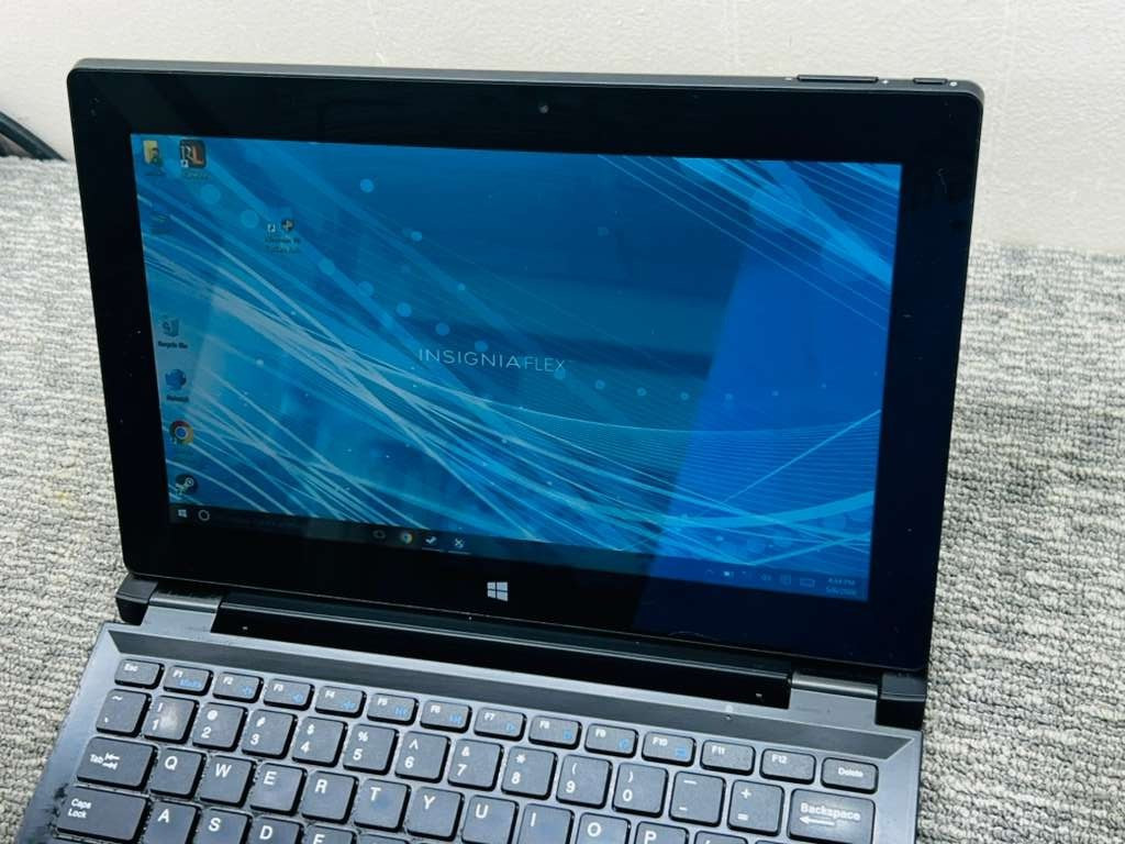Insignia Flex NS-P11W6100 11.6″ 2-in-1 Tablet Laptop Keyboard Win10 HD – 0759394
