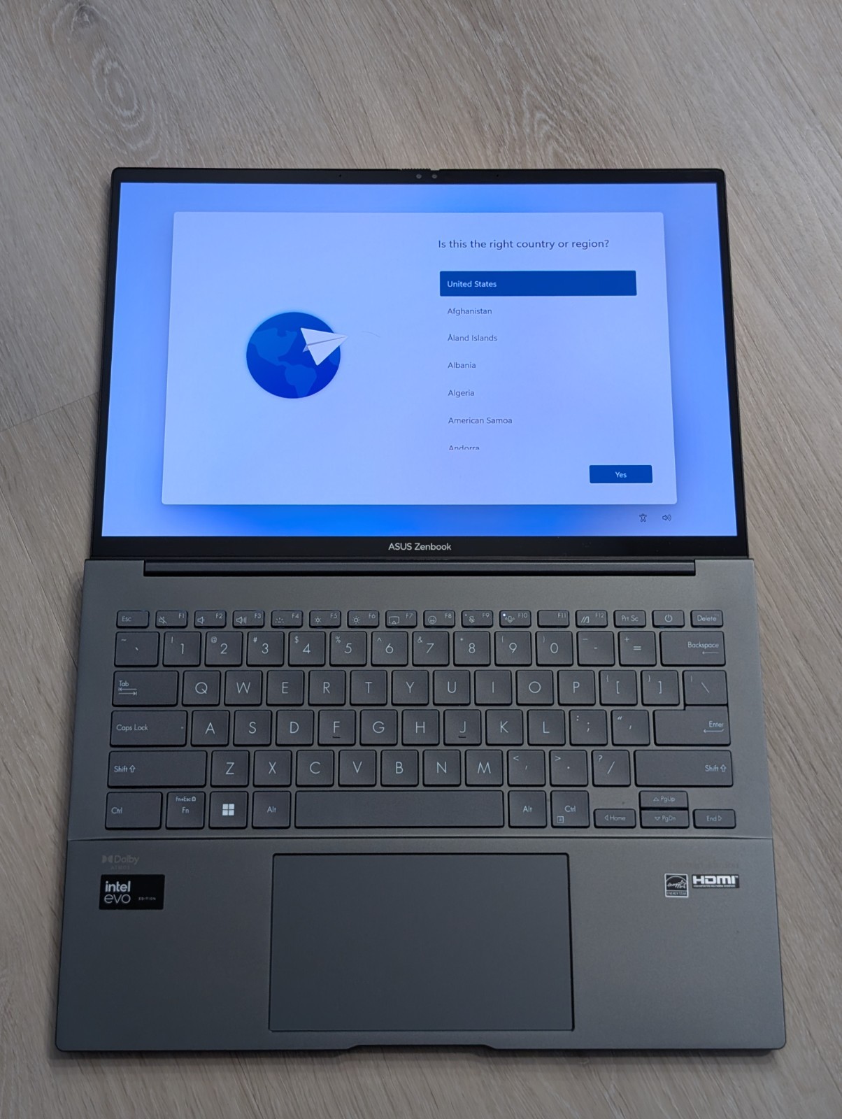 ASUS Zenbook Q425M 14″ 1920×1200 OLED Touch Ultra 7 155H 16GB 1TB SSD Win 11