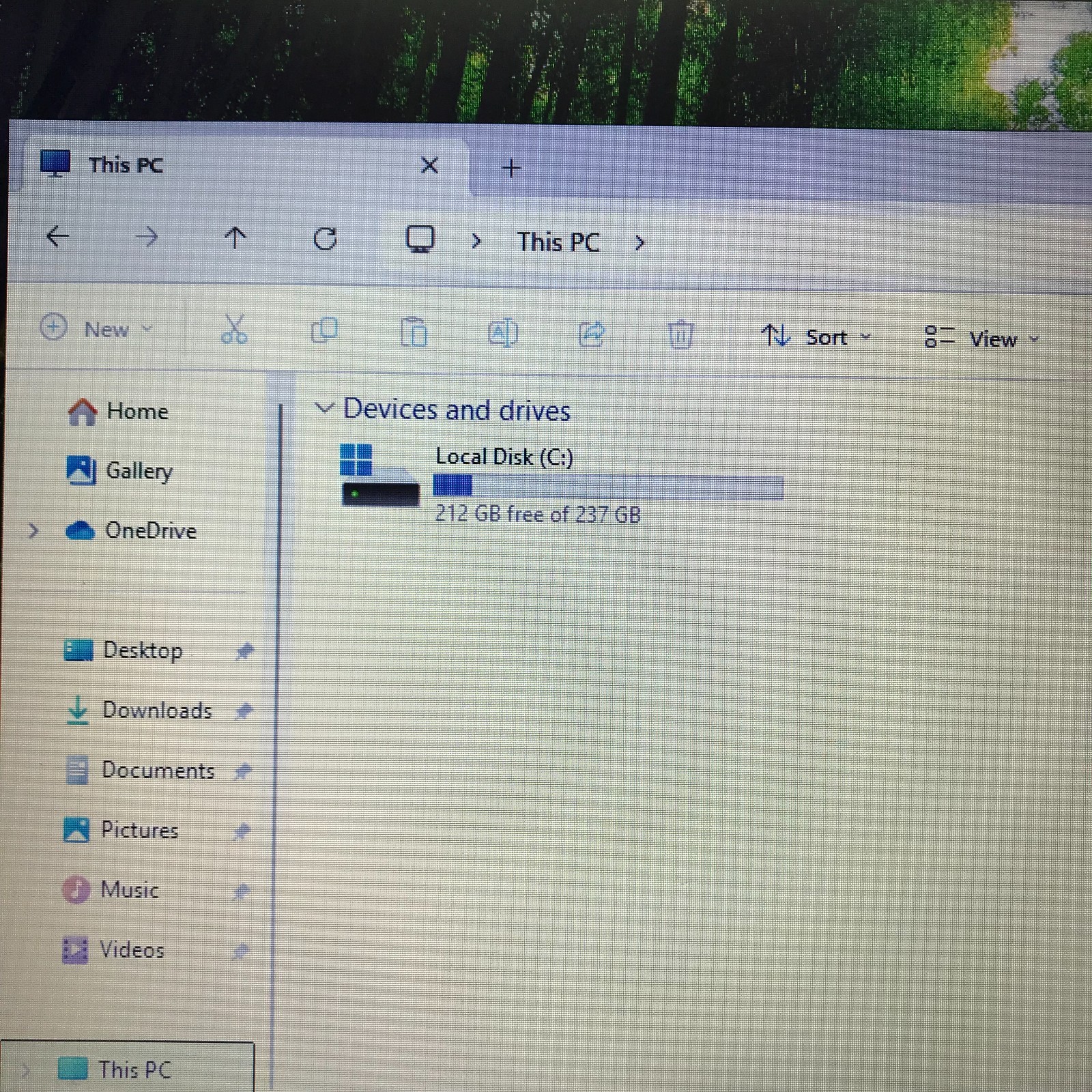 Dell Latitude 3500 15.6″ i5-8265u 1.6GHz 8GB RAM 256GB M.2 SSD (Windows 11 Pro)