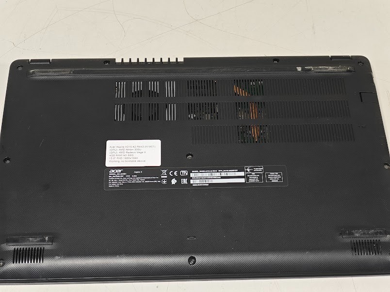 Acer Aspire A315-42-R843 (N19C1) Laptop AMD Athlon 300U, AMD Radeon Vega 3, 4GB