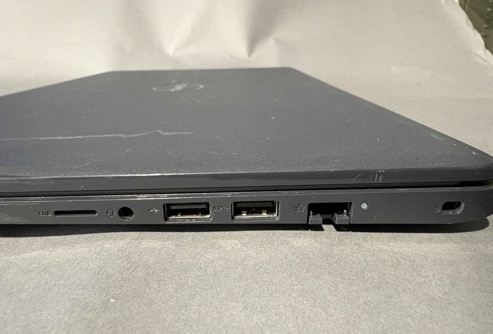 Dell Latitude 3510 15.6″ i5-10210U 1.6GHz 8GB RAM 256GB SSD | No charger | No OS
