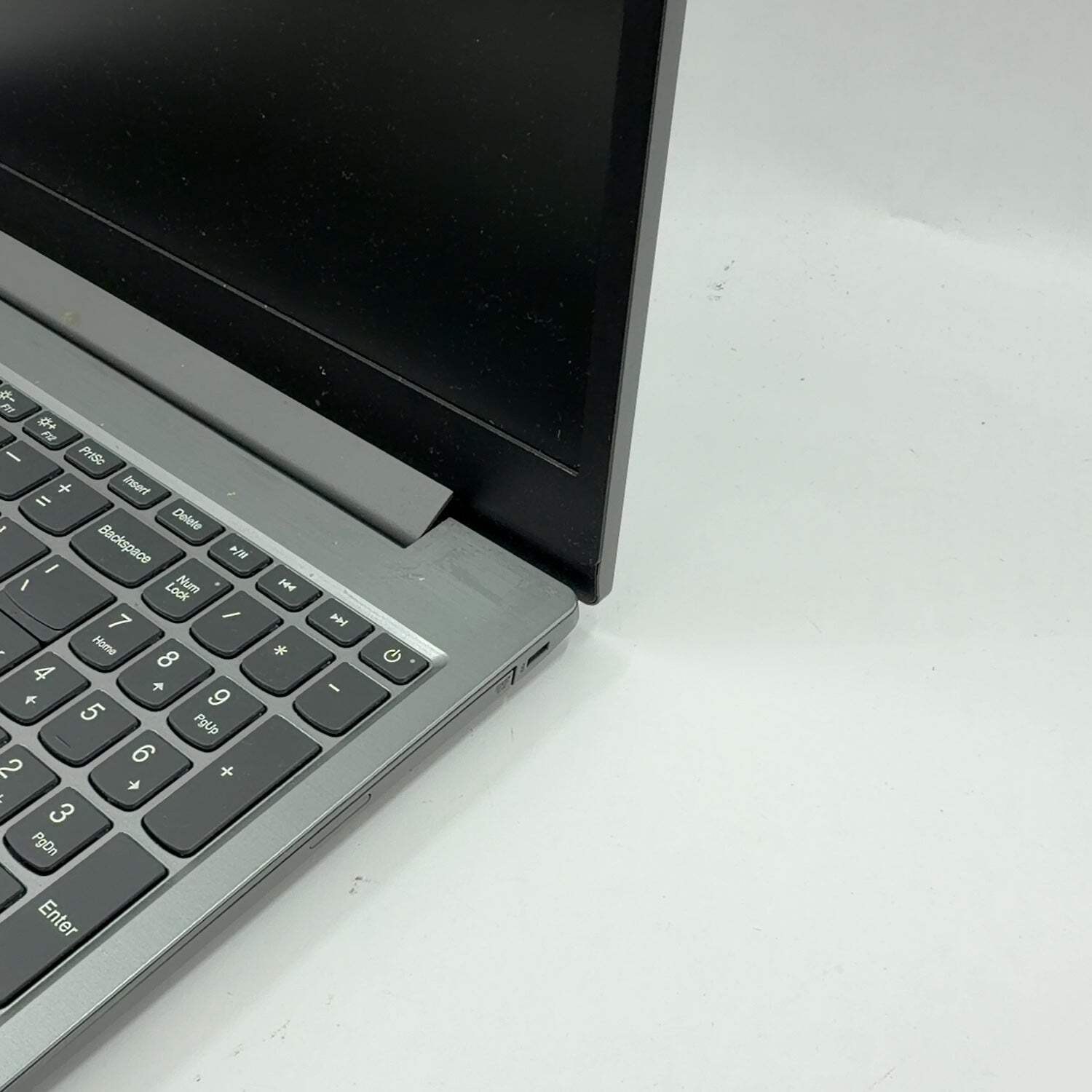 Lenovo IdeaPad L340 15.6″ i3-8145U 2.1GHz 8GB RAM 1TB HDD