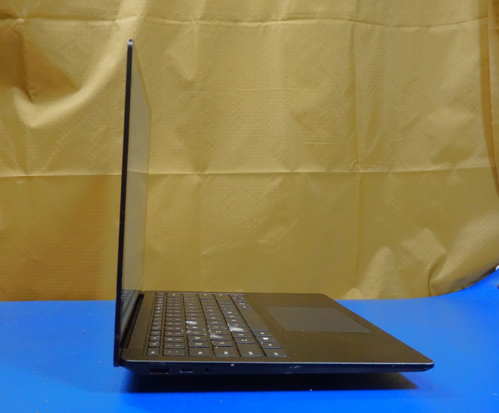 Microsoft Surface laptop 4 13.5 Intel i5-1145G7 8GB DDR4 512GB SSD W11 Pro