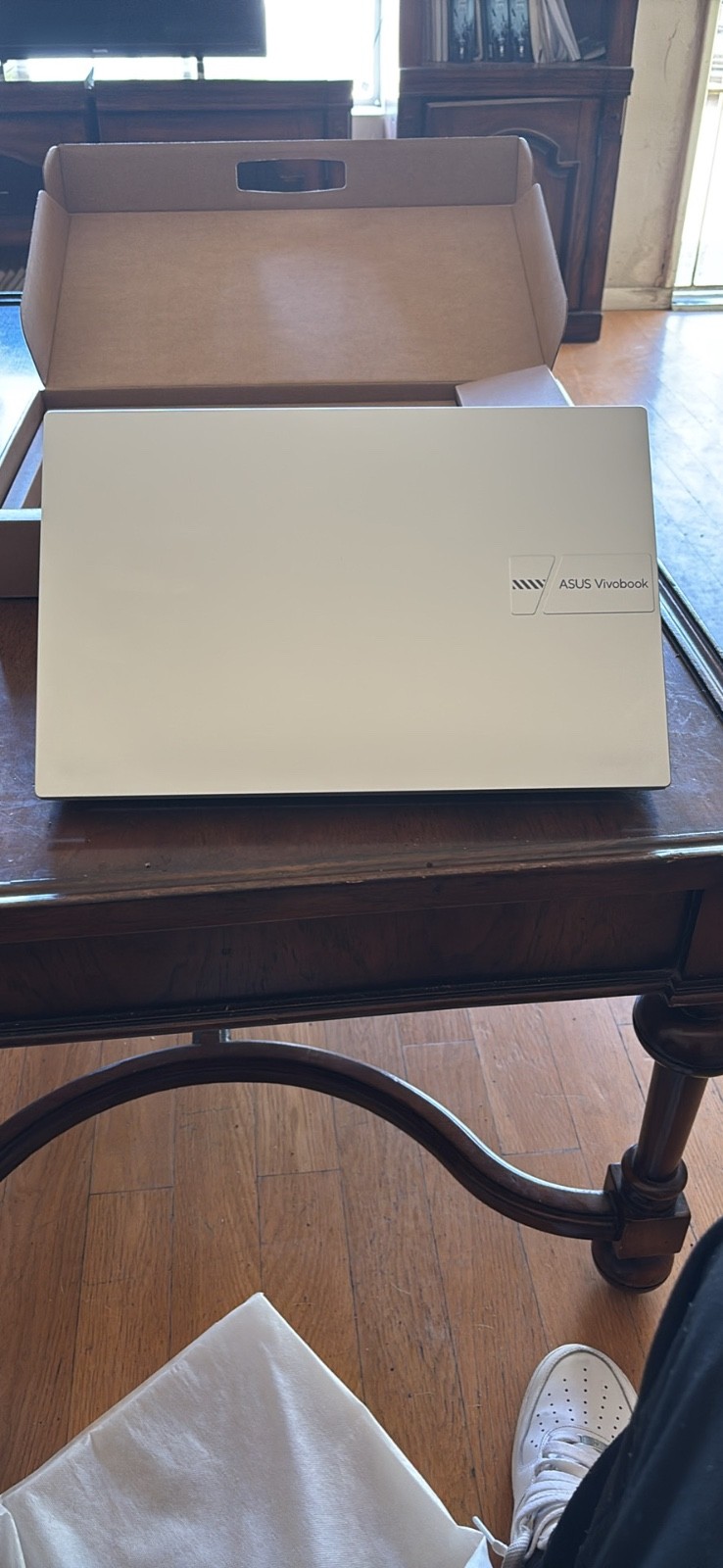 ASUS VivoBook S512 S15 15.6 inch (1TB + 256GB, Intel Core i7 10th Gen., 1.80GHz,