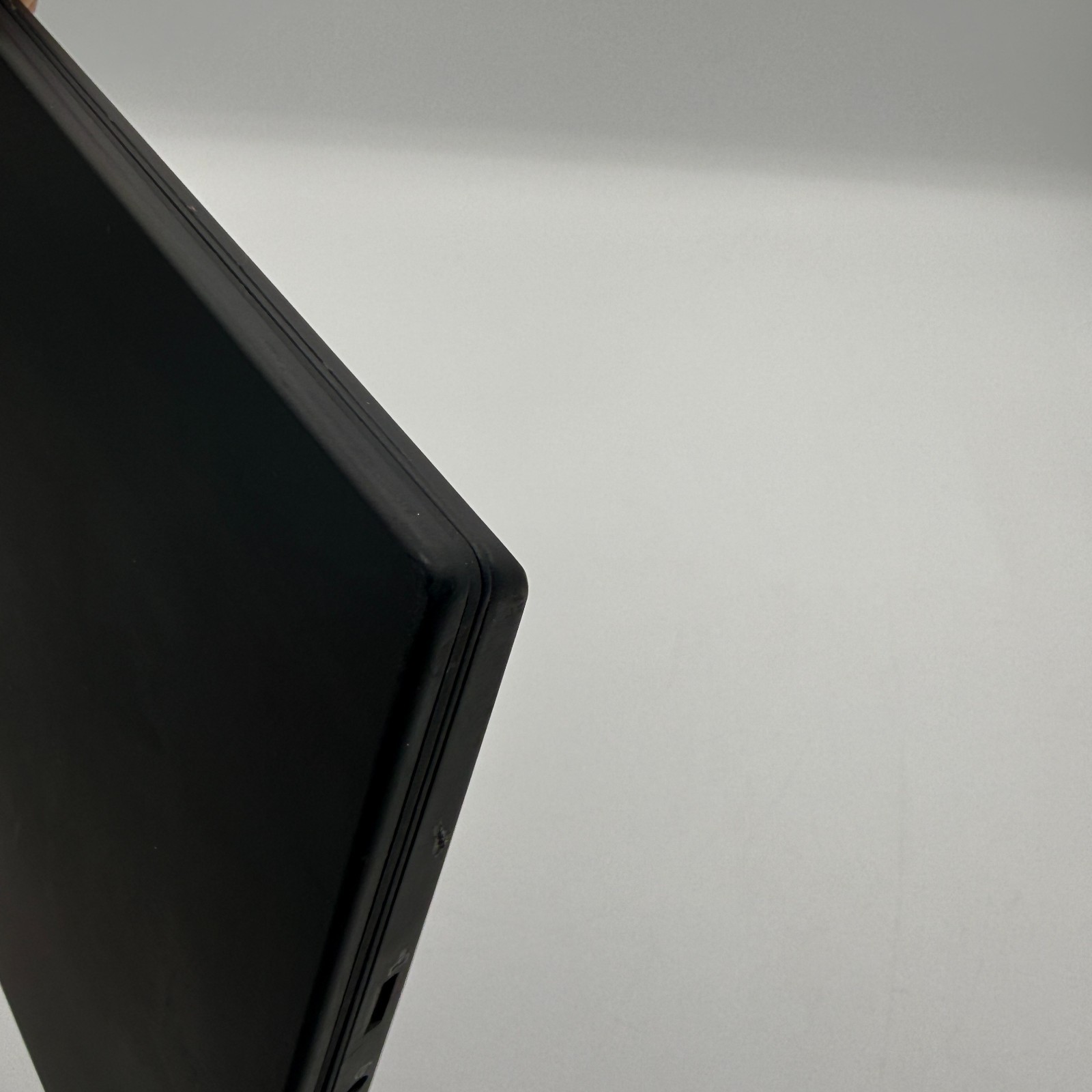 Lenovo ThinkPad T495 14 FHD 2.1 GHz Ryzen PRO 5 3500U 16GB 256GB Bat 86% Laptop