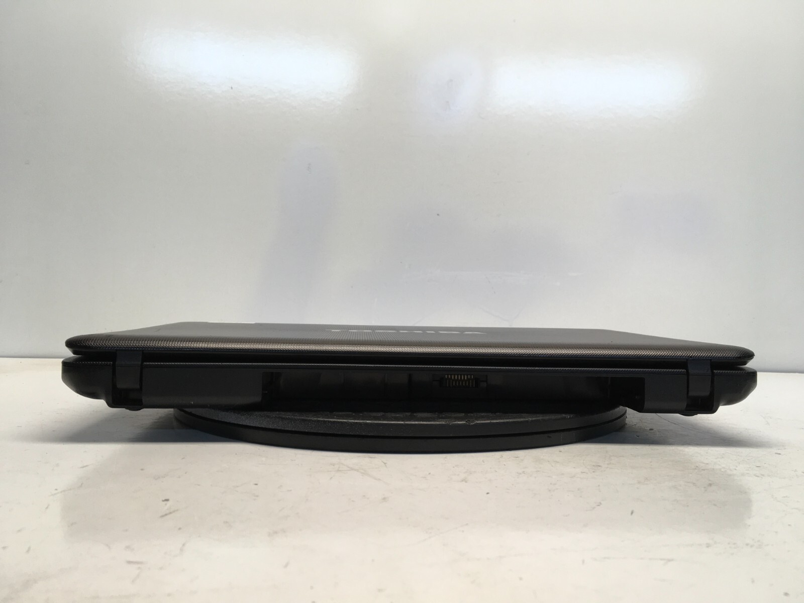 Toshiba Satellite C655D-S5302 AMD E-300 1.3GHz 6 GB NO HDD