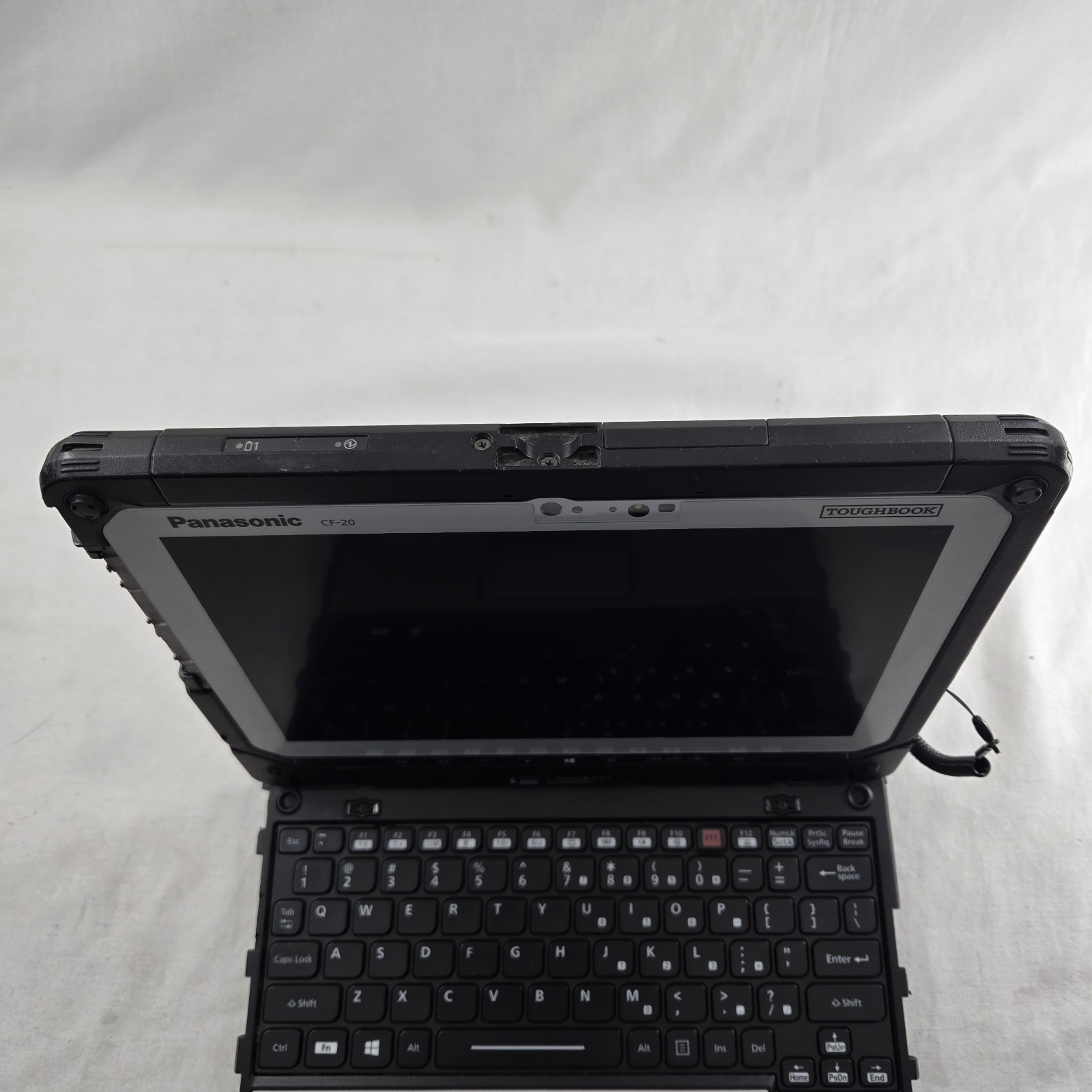 Panasonic Toughbook CF-20 10.1″ i5-7Y57 1.20GHz 256GB SSD 8GB 4G | Grade B-