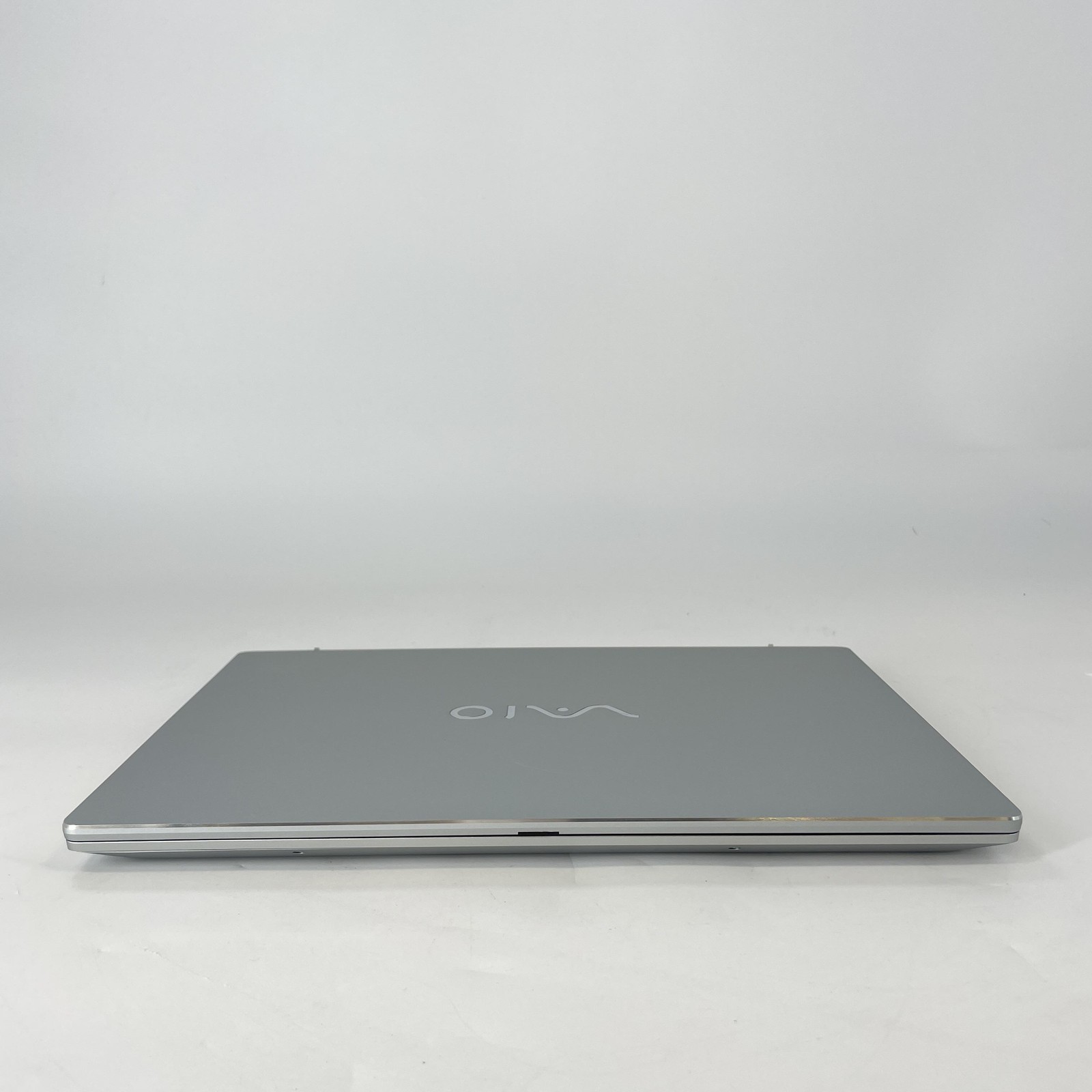 VAIO FS 14 Silver FHD+ i5-1235U 8GB RAM 1TB SSD Excellent