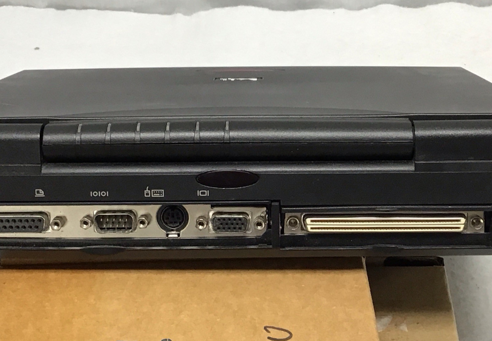 DELL LATITUDE XPi CD P150ST Windows 98 Intel Pentium Laptop w/ Hard Drives