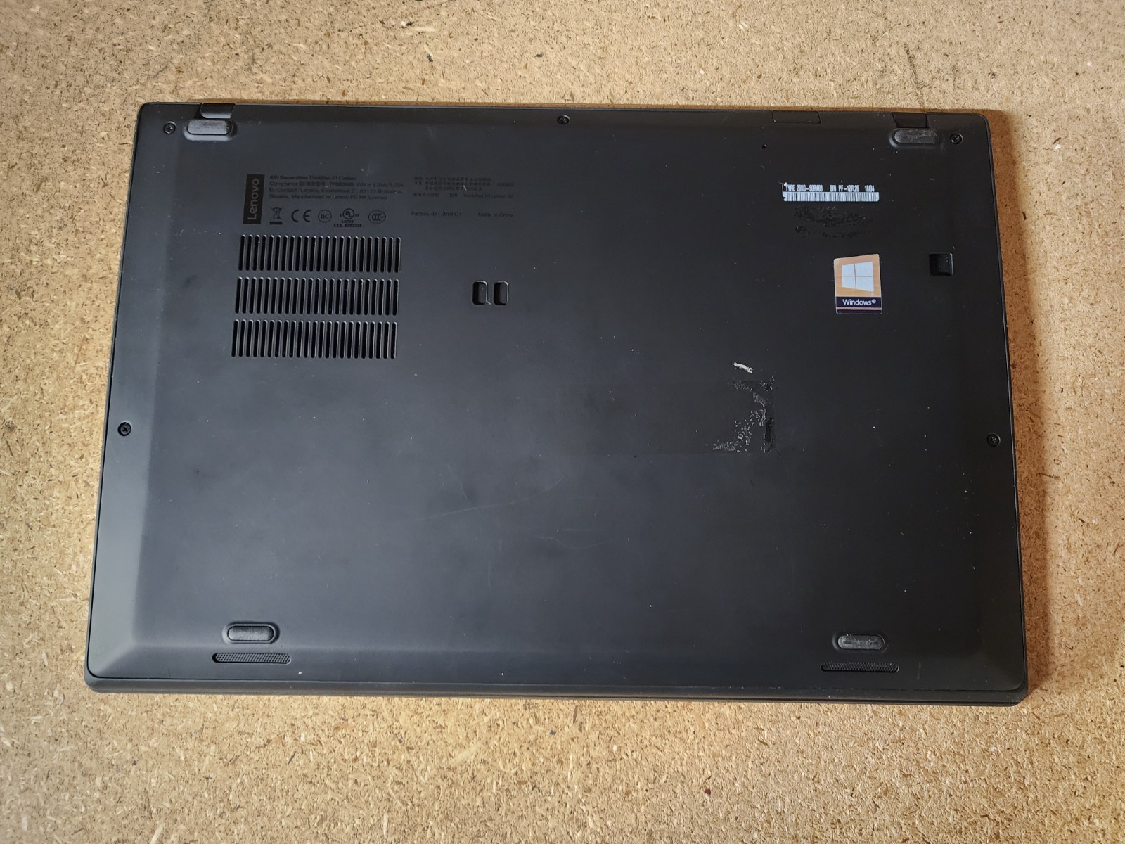 Lenovo ThinkPad X1 Carbon Gen 6 i5-7300U 8GB RAM 256GB SSD Win 11 Pro