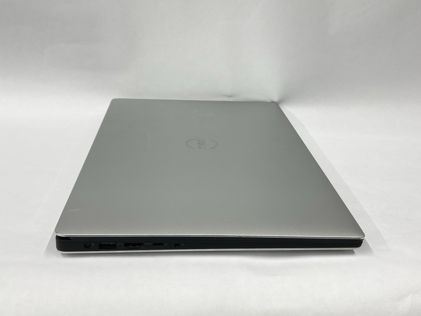 Dell XPS 15 7590 – Grade B – 4K – i7-9750h – 16GB – 256SSD – W11P – READ
